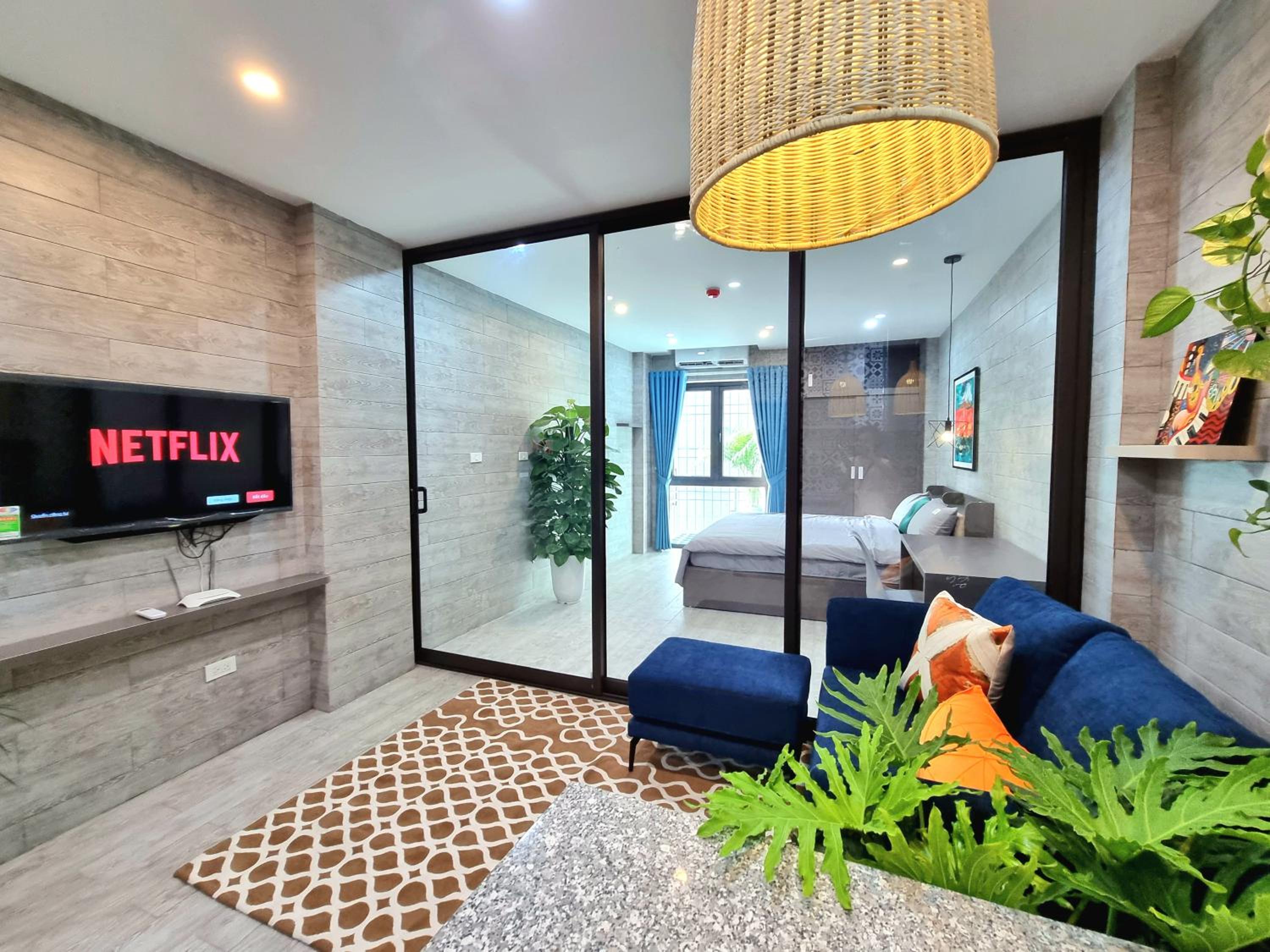 One-Bedroom Apartment