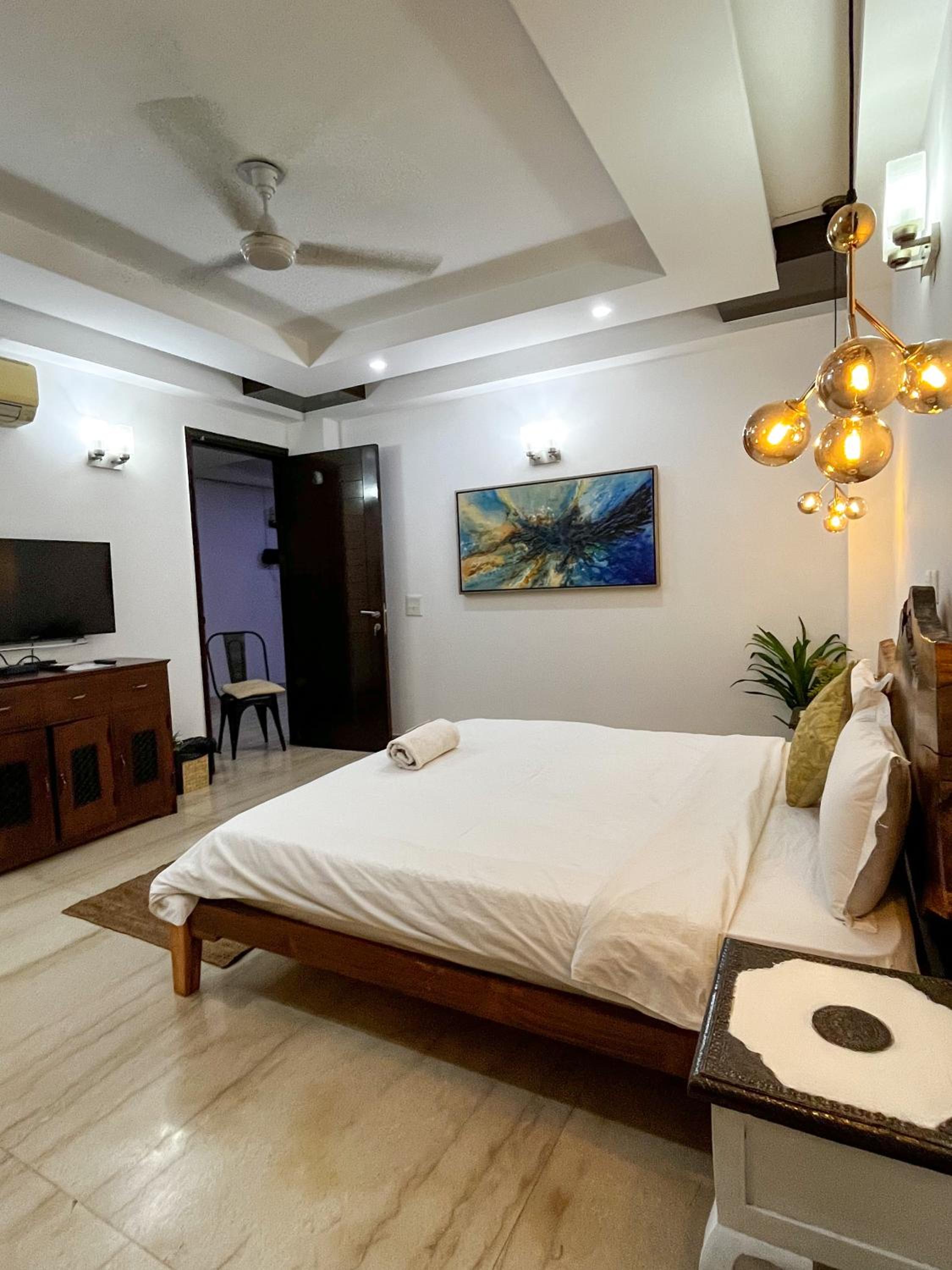 Superior King Room - Photo 5