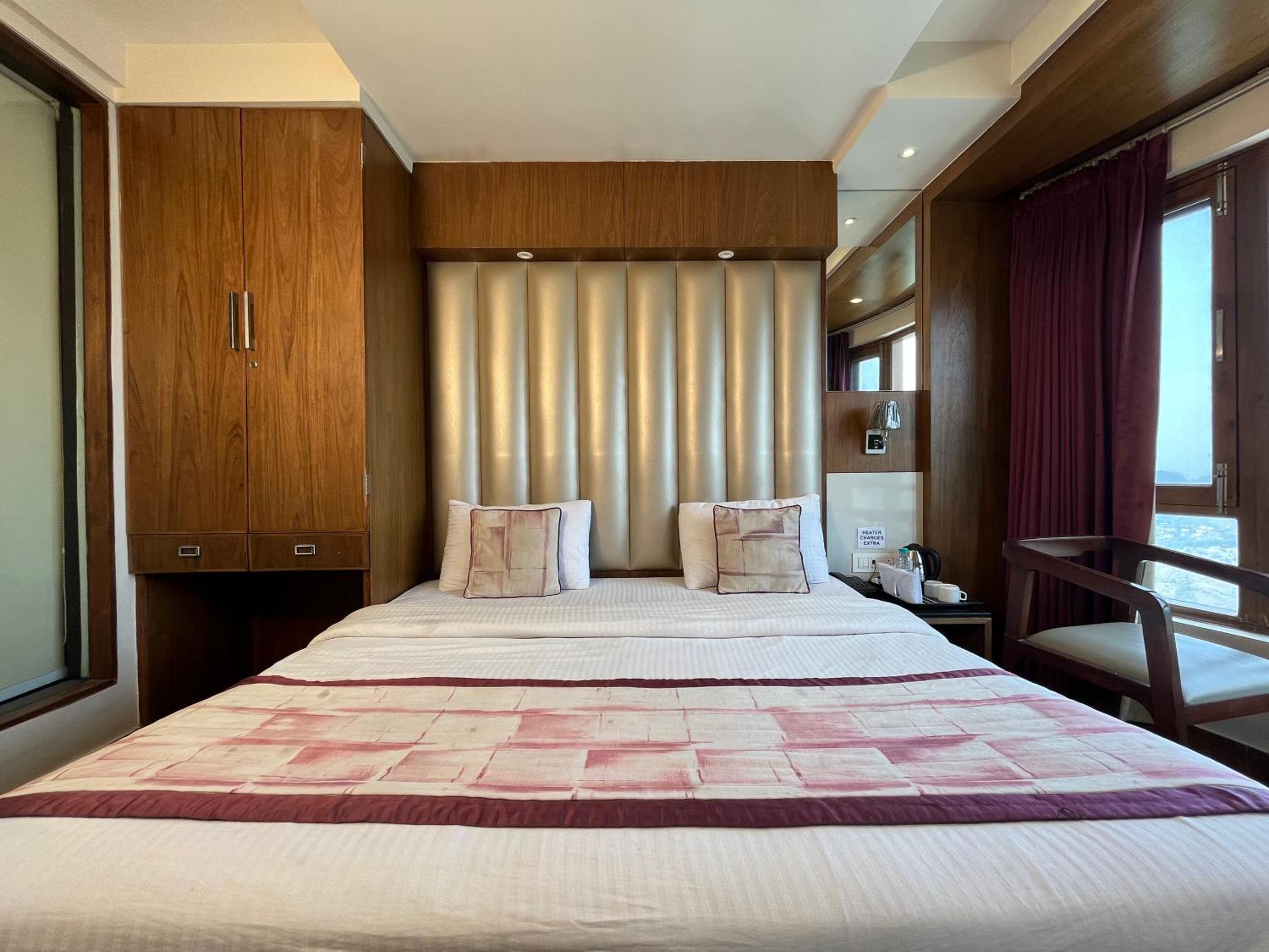 Superior King Room photo 1