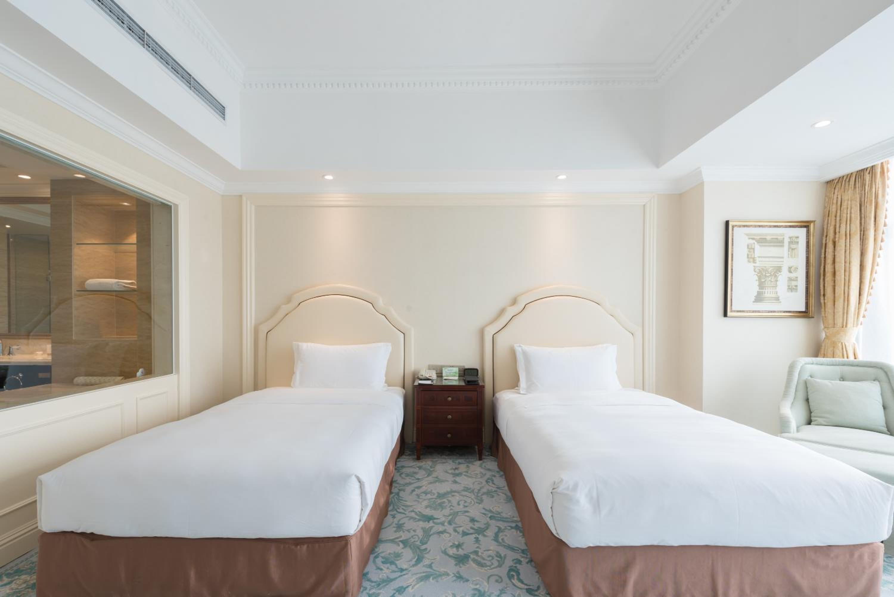 Superior Twin Room with Sea View photo 2