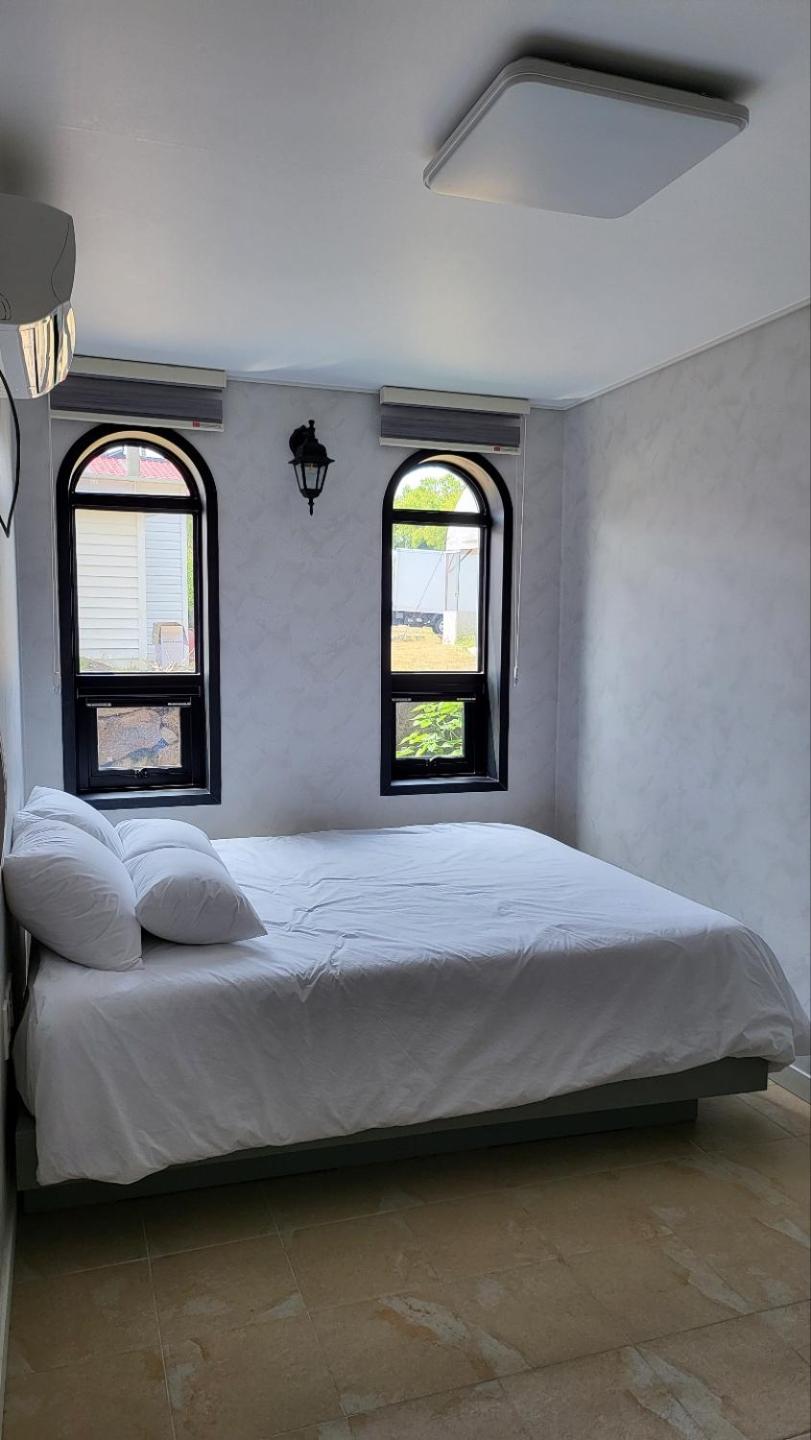King Suite - Photo 2