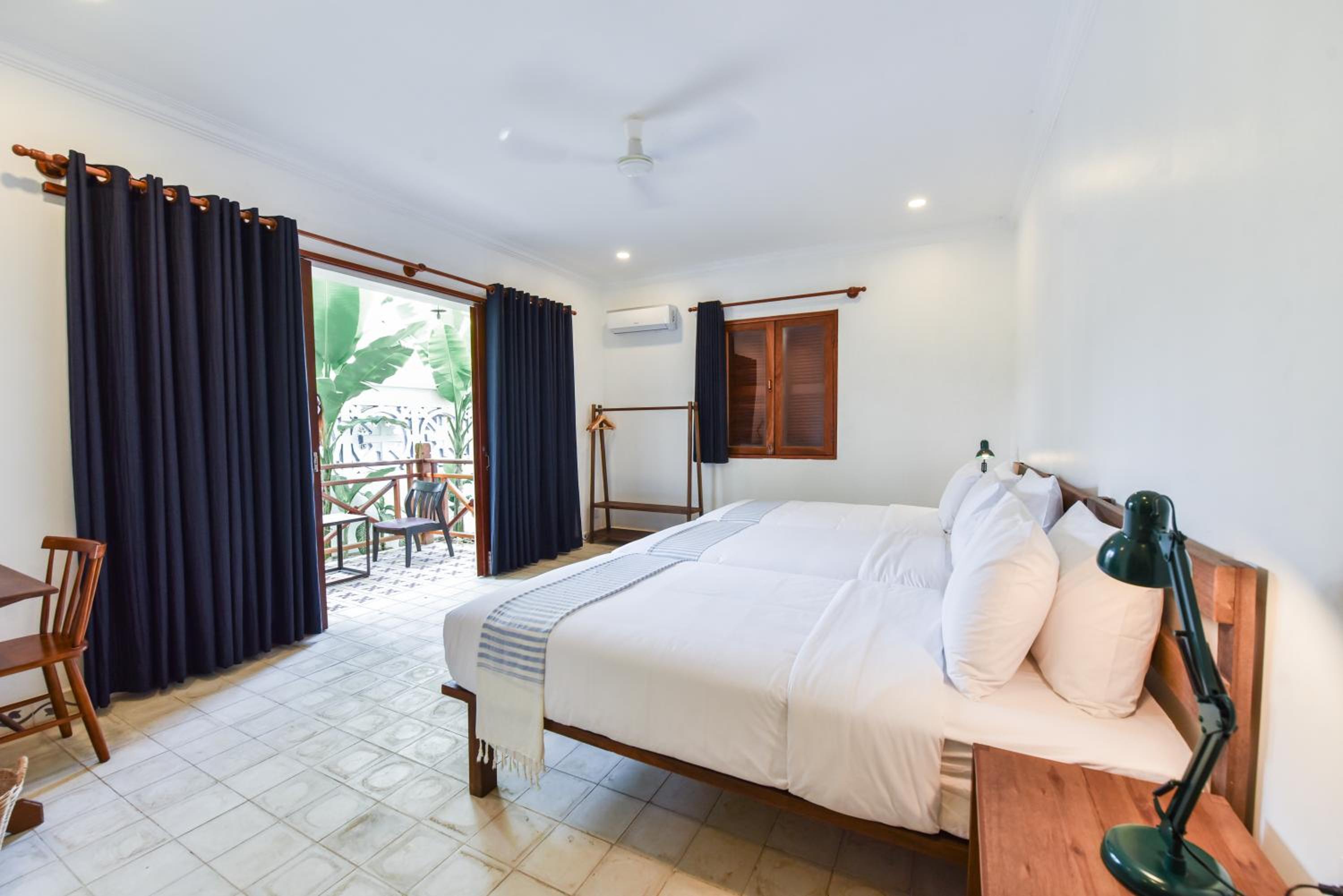 Standard Triple, 3 Single Beds - Photo 2