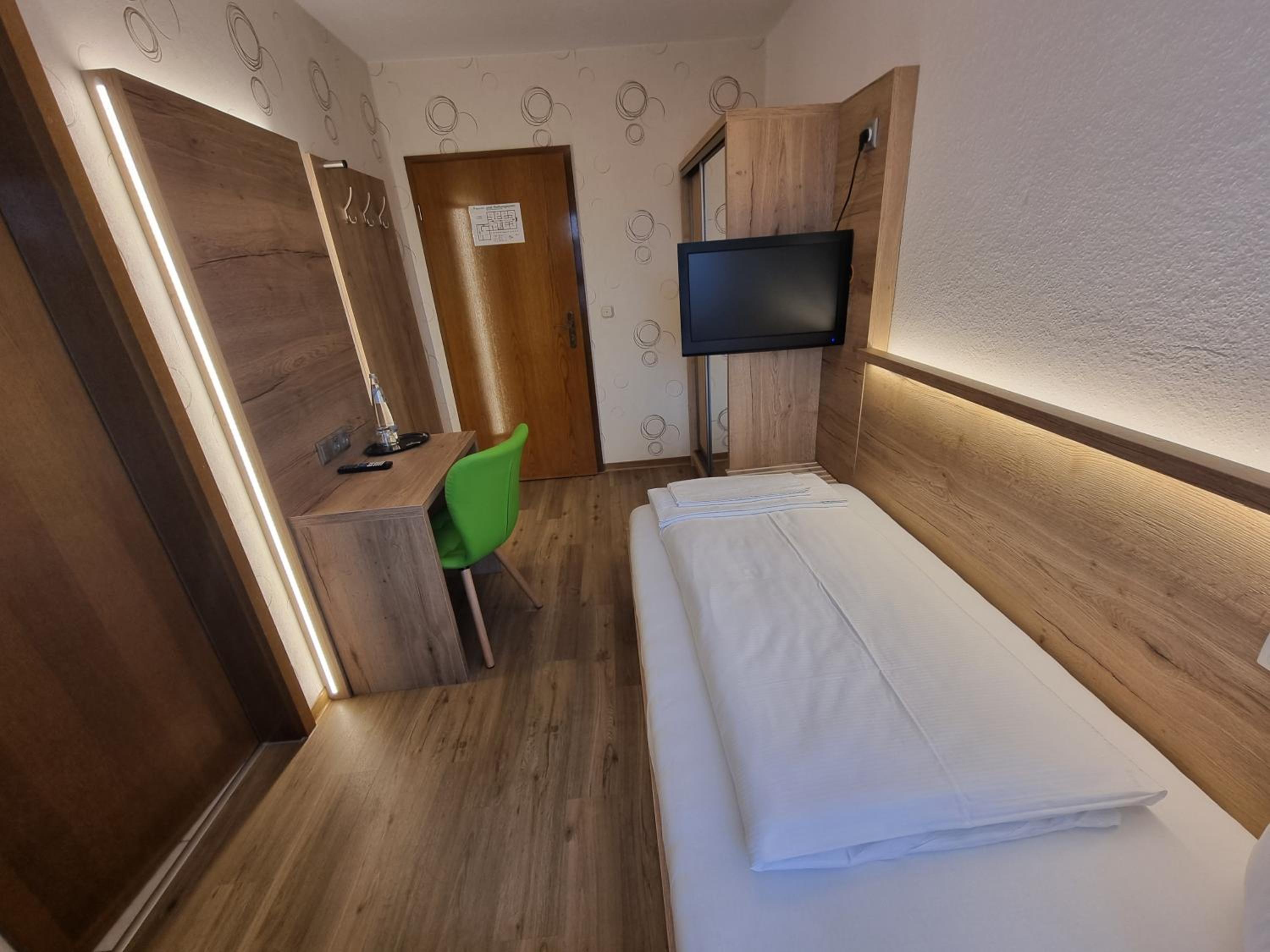 Single Room photo 3