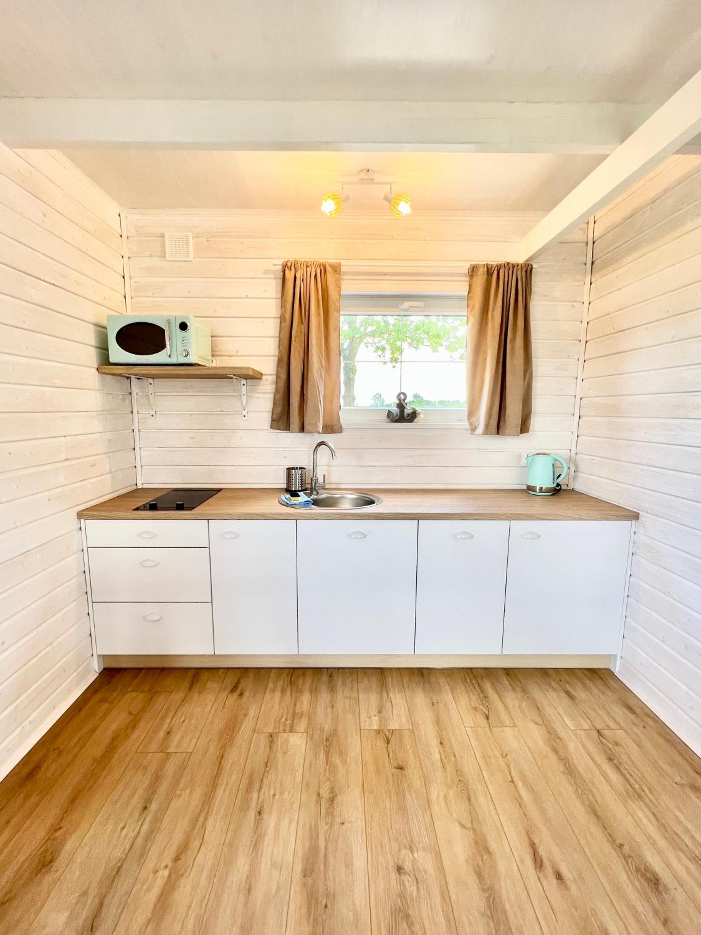 Two-Bedroom House photo 2