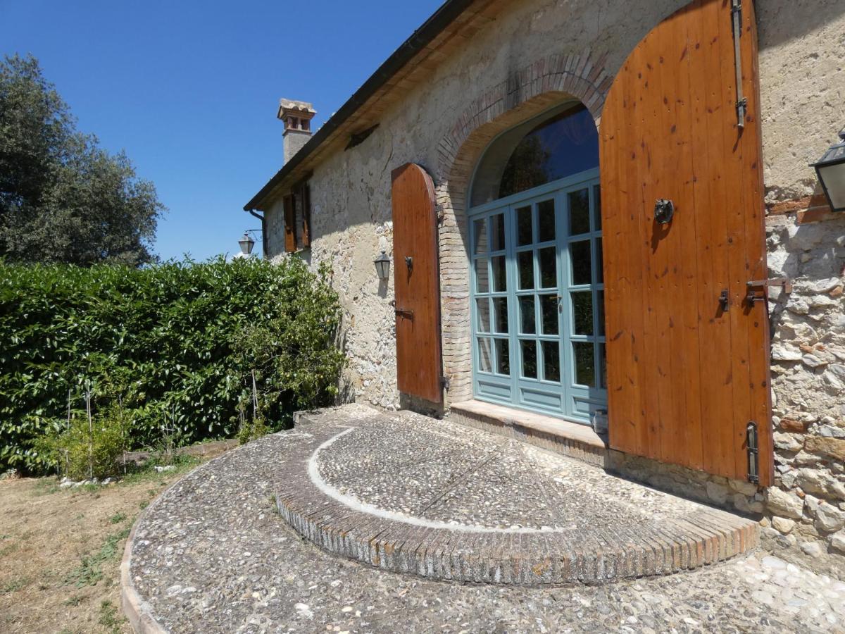Villa photo 1