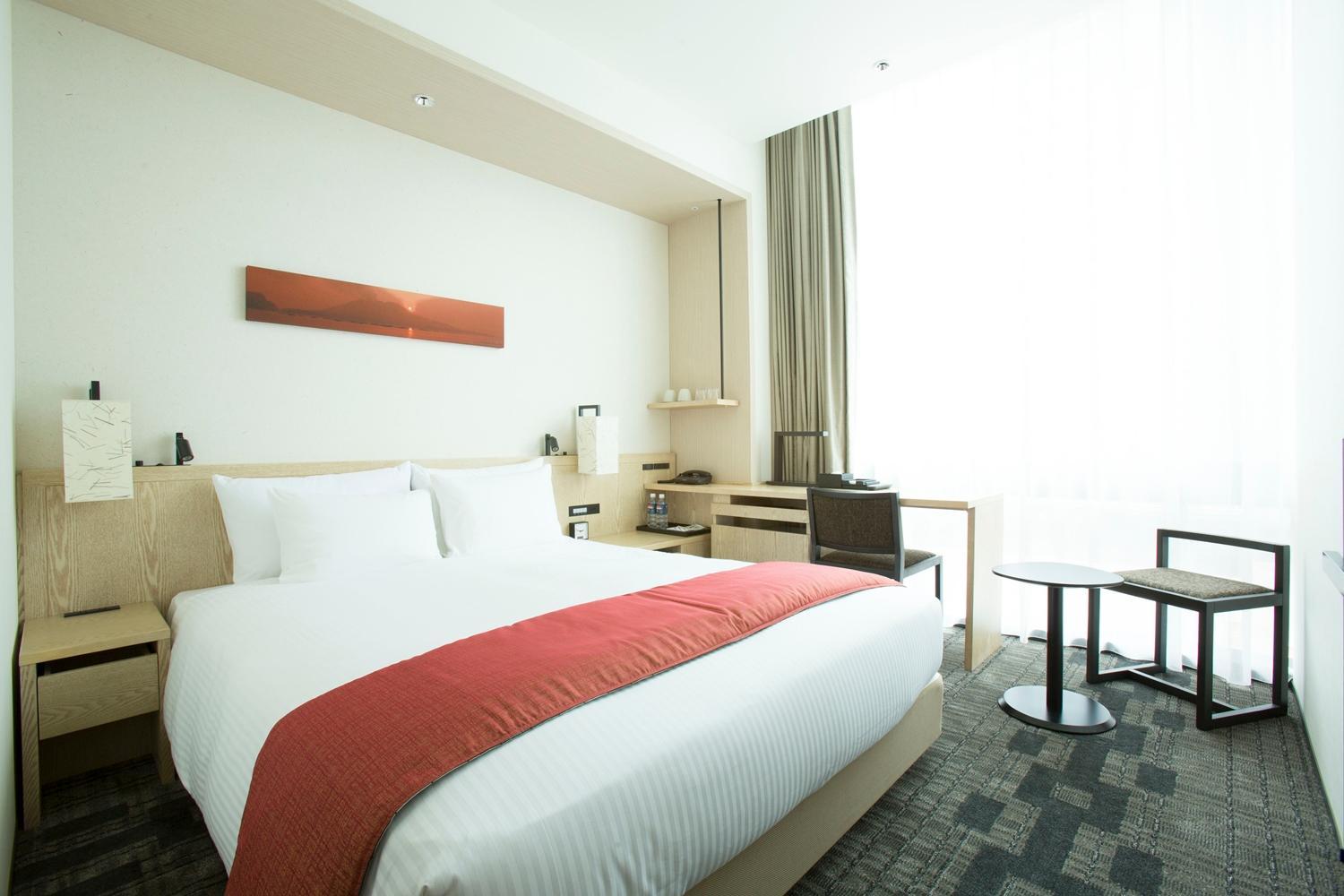 Standard Double Room with Queen Bed - Non-Smoking - Photo 9