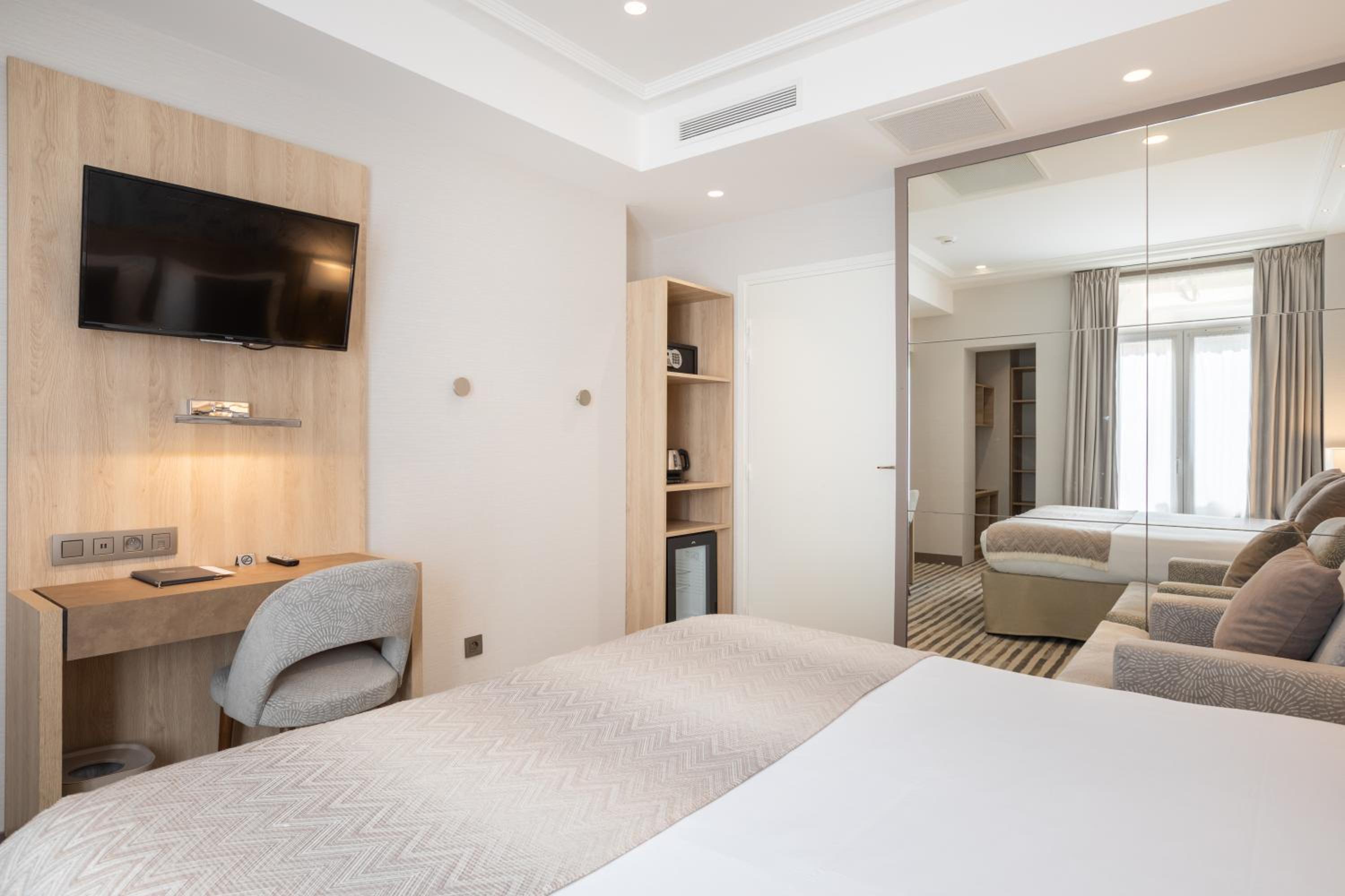 Two Adjacent Double Rooms photo 3