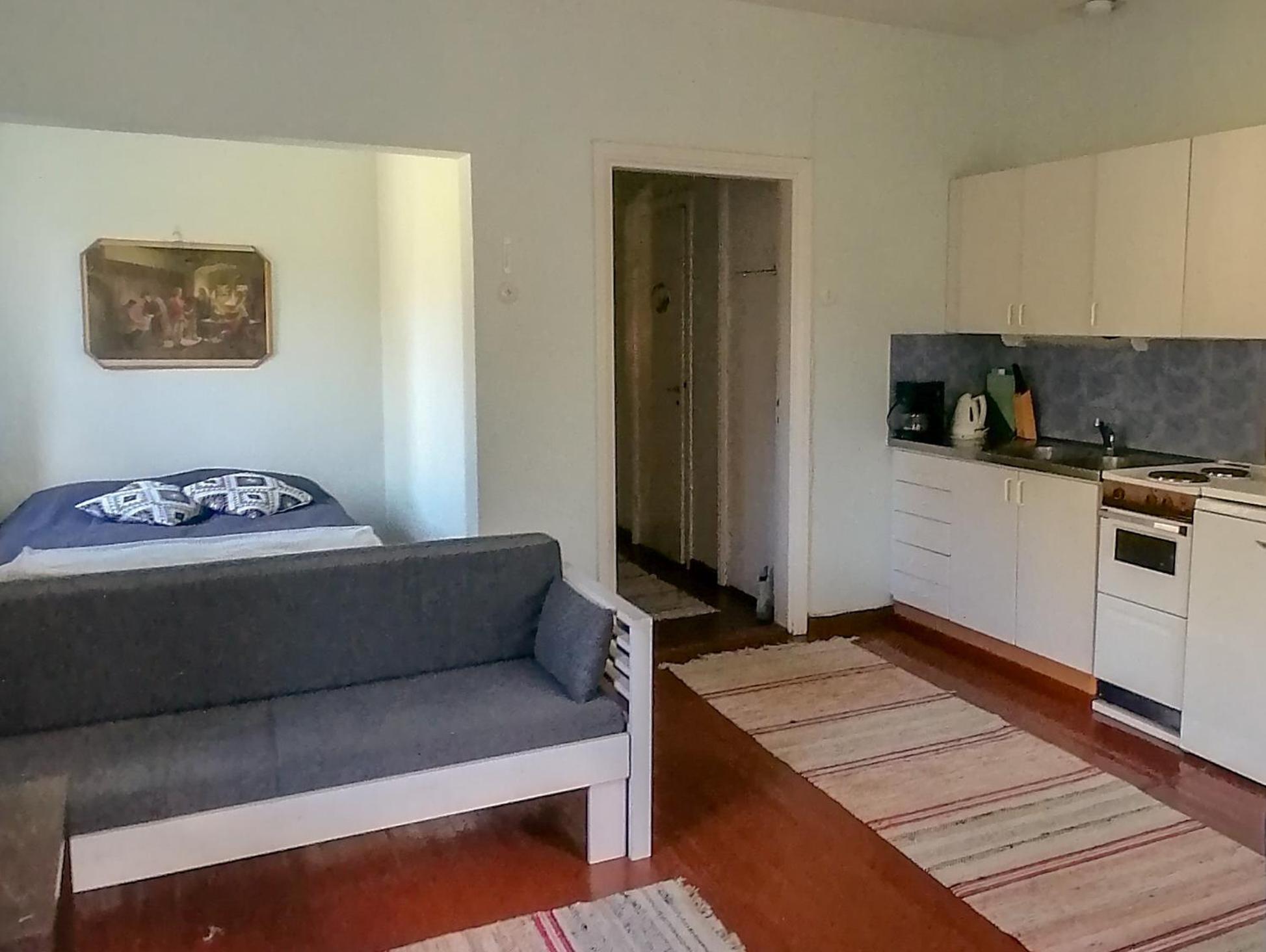 Studio Apartment with Shared Shower photo 1