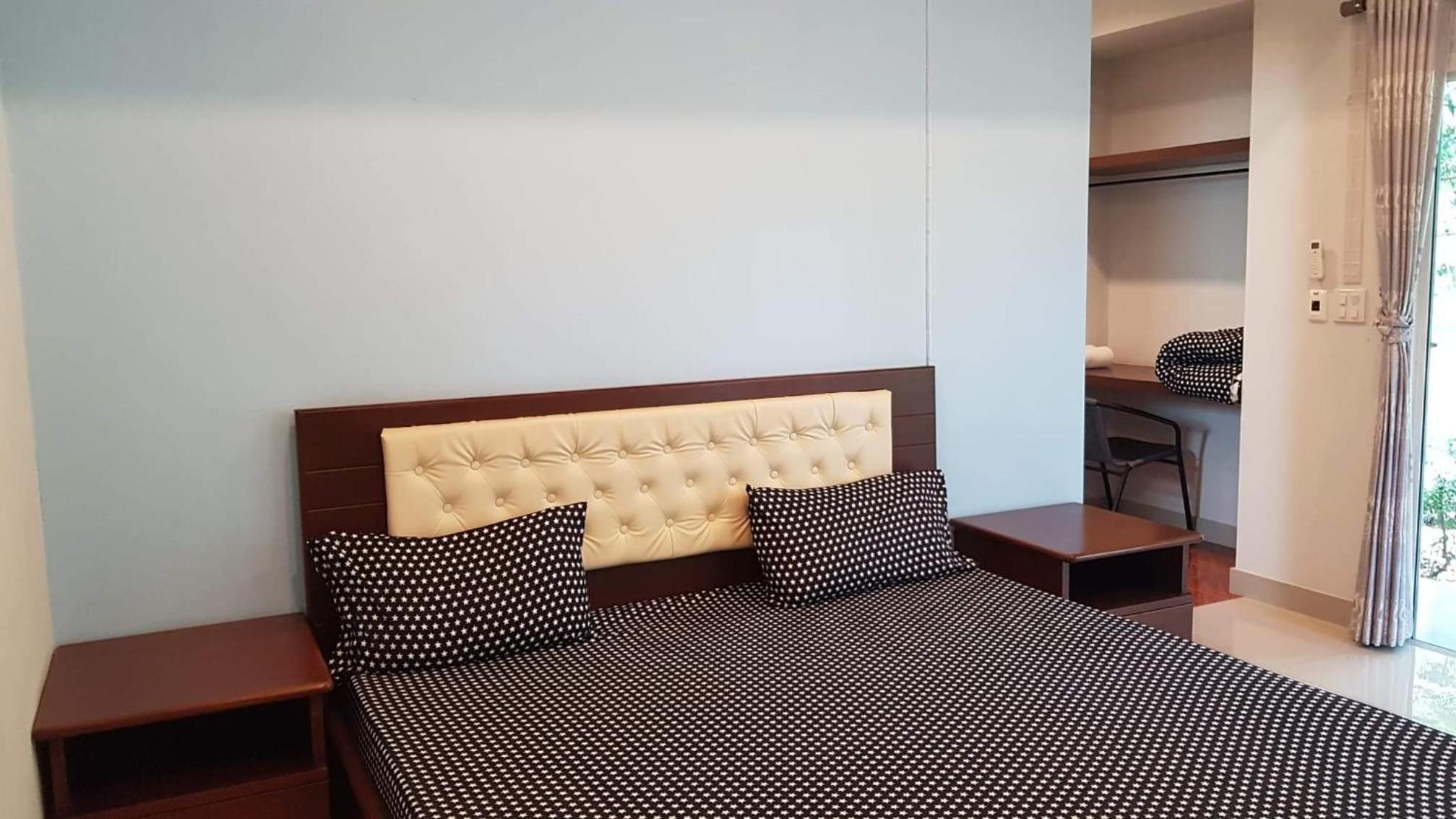 Standard Double Room - Photo 13