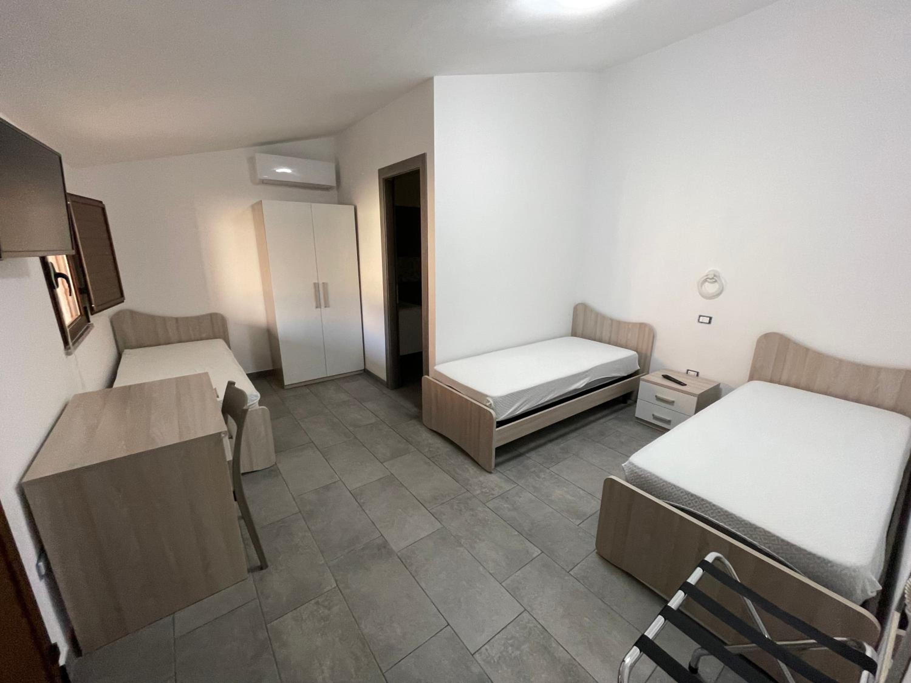 Double Room With Private Bathroom