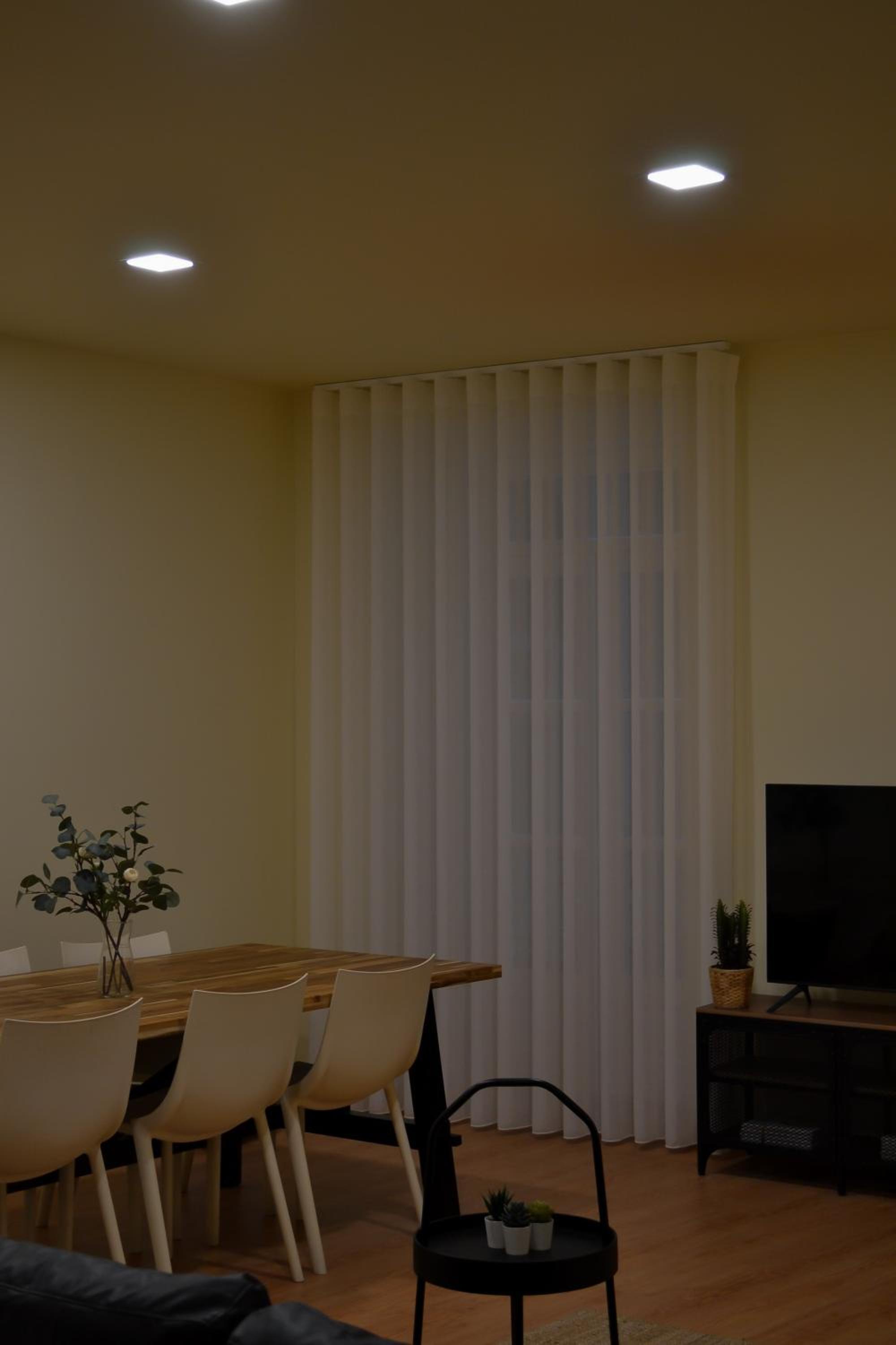 Two-Bedroom Apartment - Photo 2