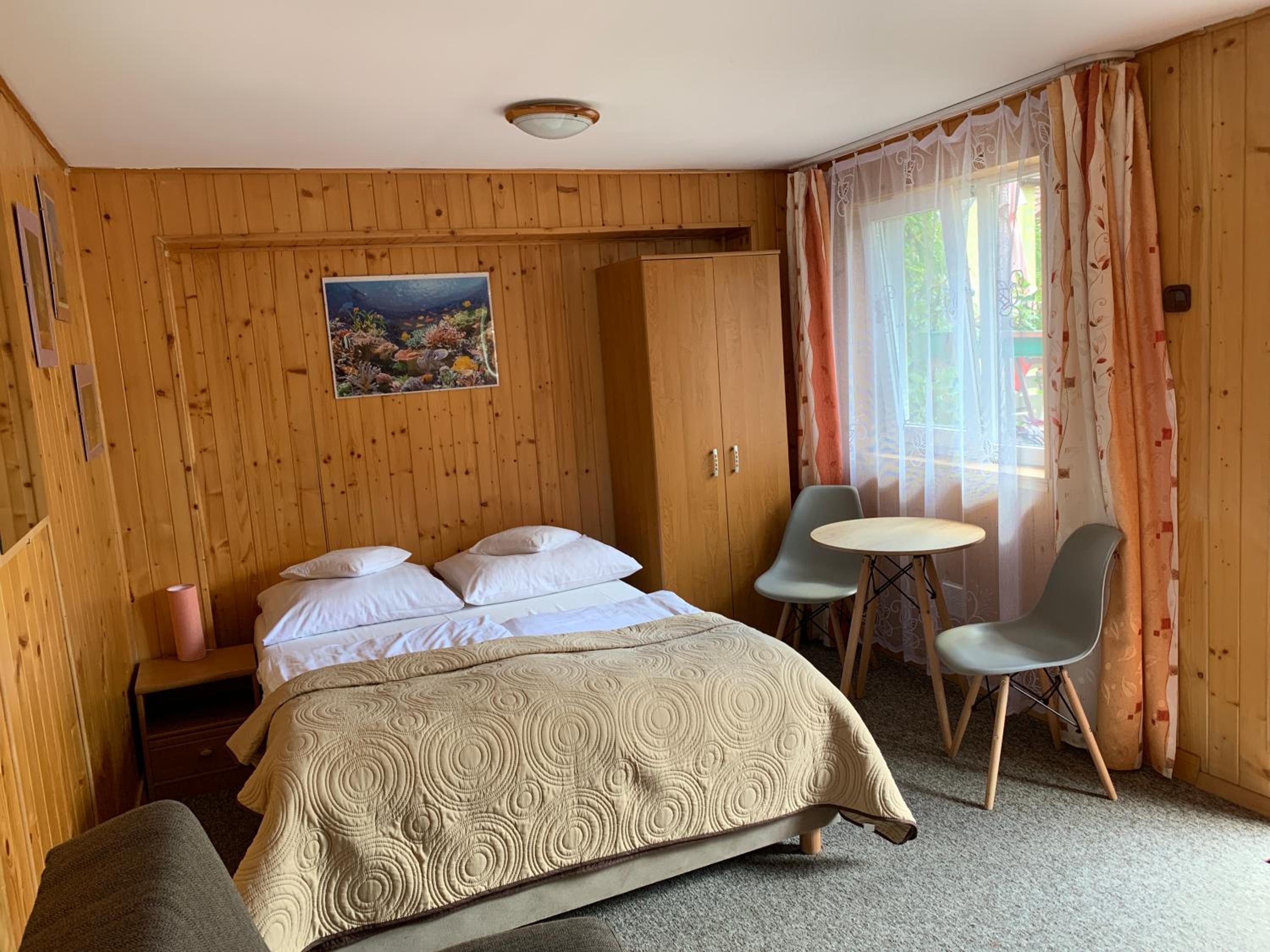 Economy Double Room photo 1