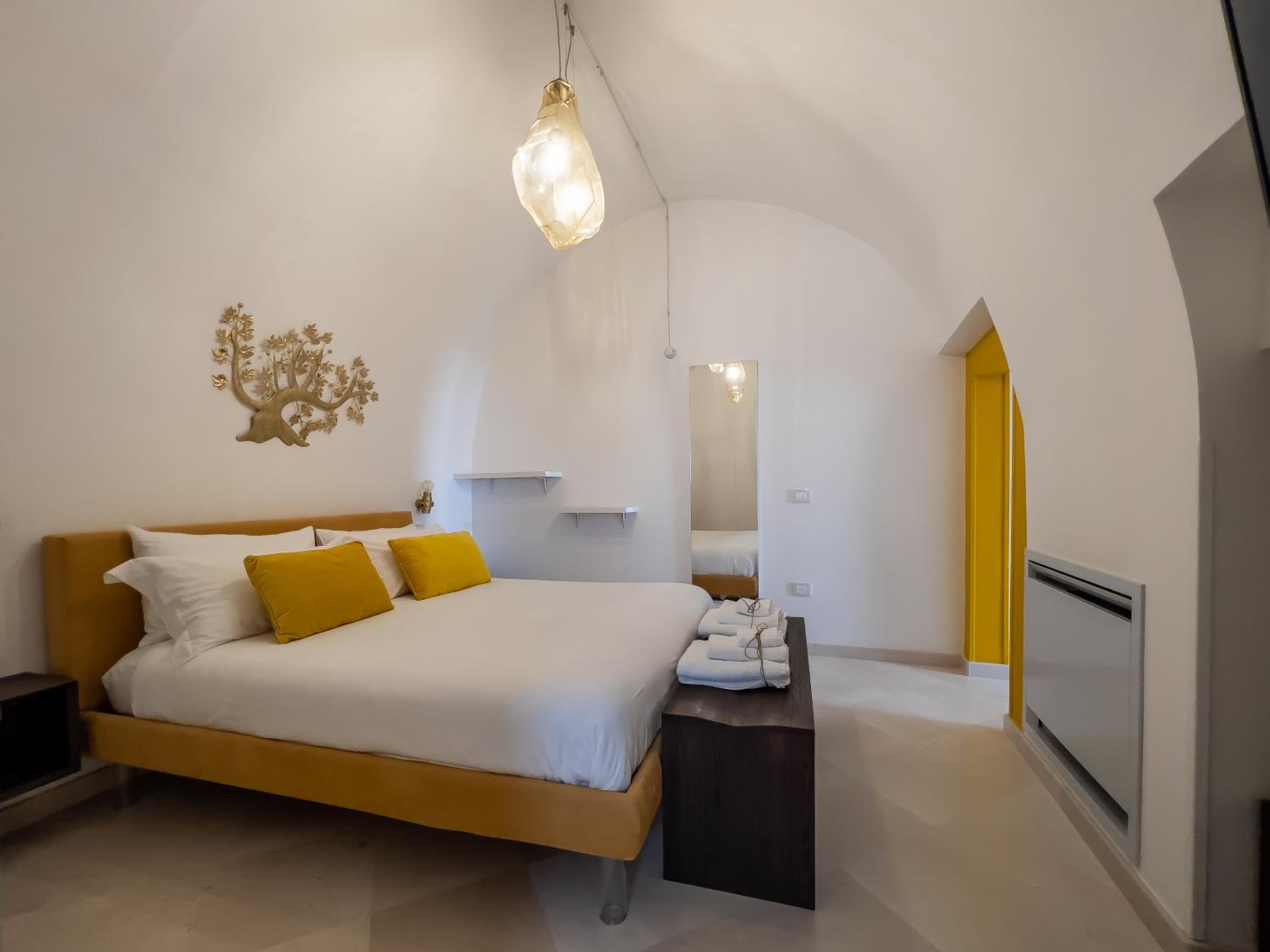 Double Room - Photo 9