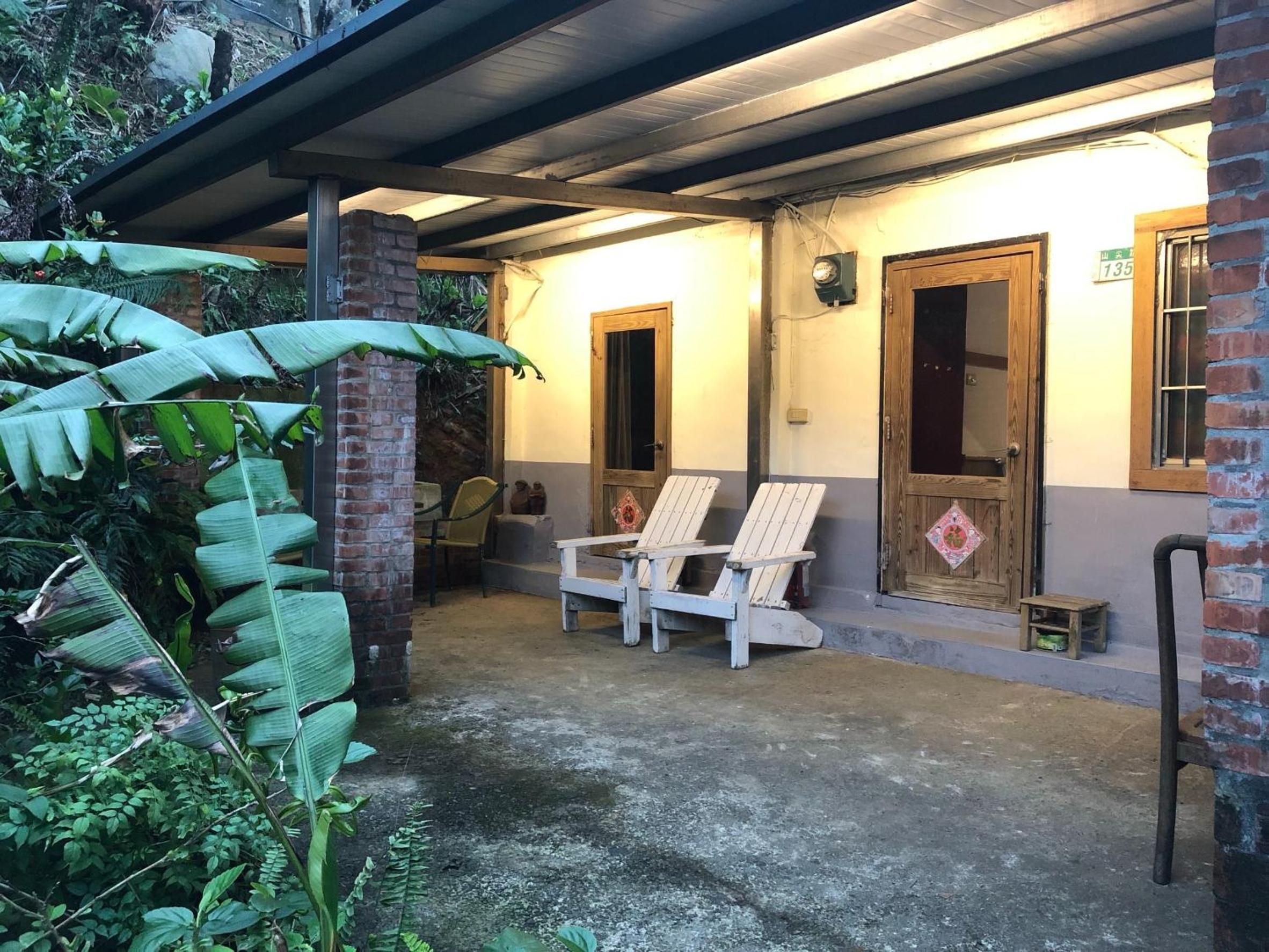One-Bedroom House photo 2