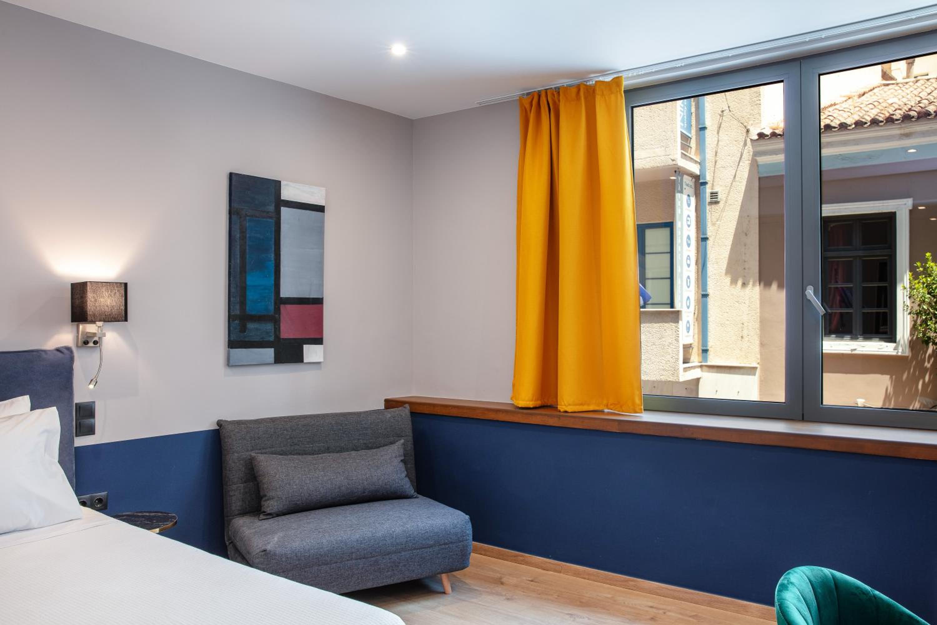 Junior Suite with City View photo 3