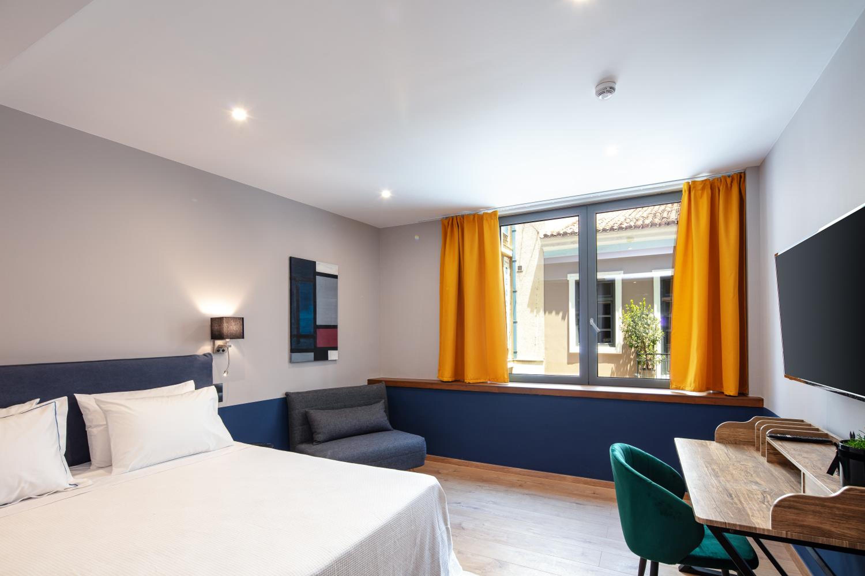 Junior Suite with City View photo 1