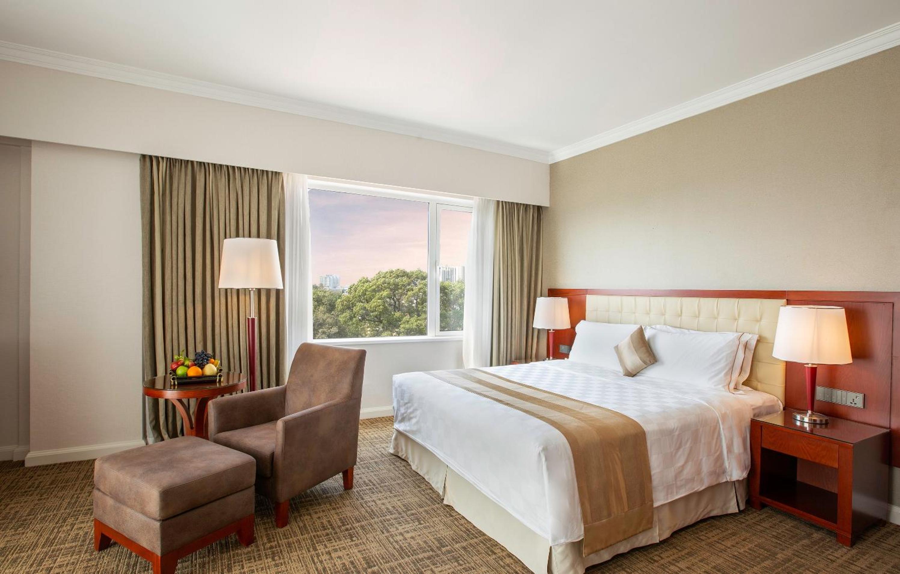 King Room with Balcony photo 2