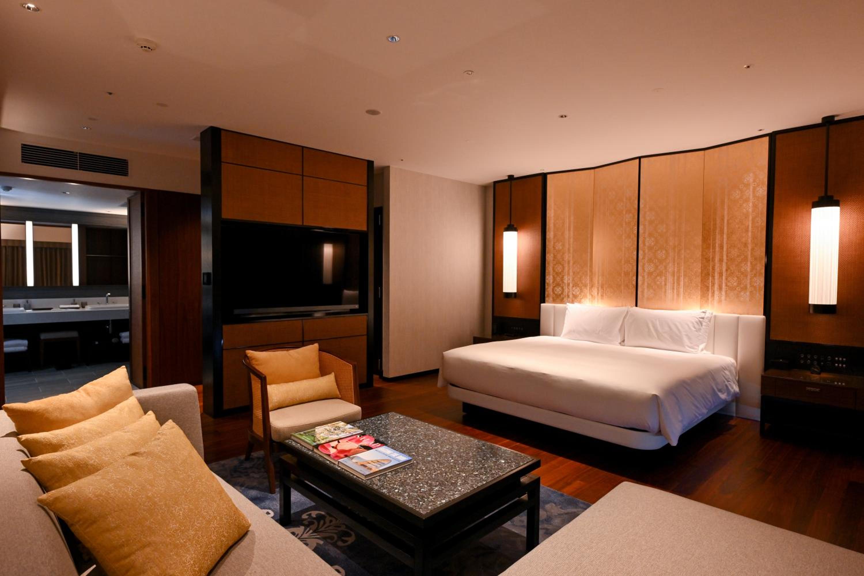 Panorama Corner Suite King - Photo 8