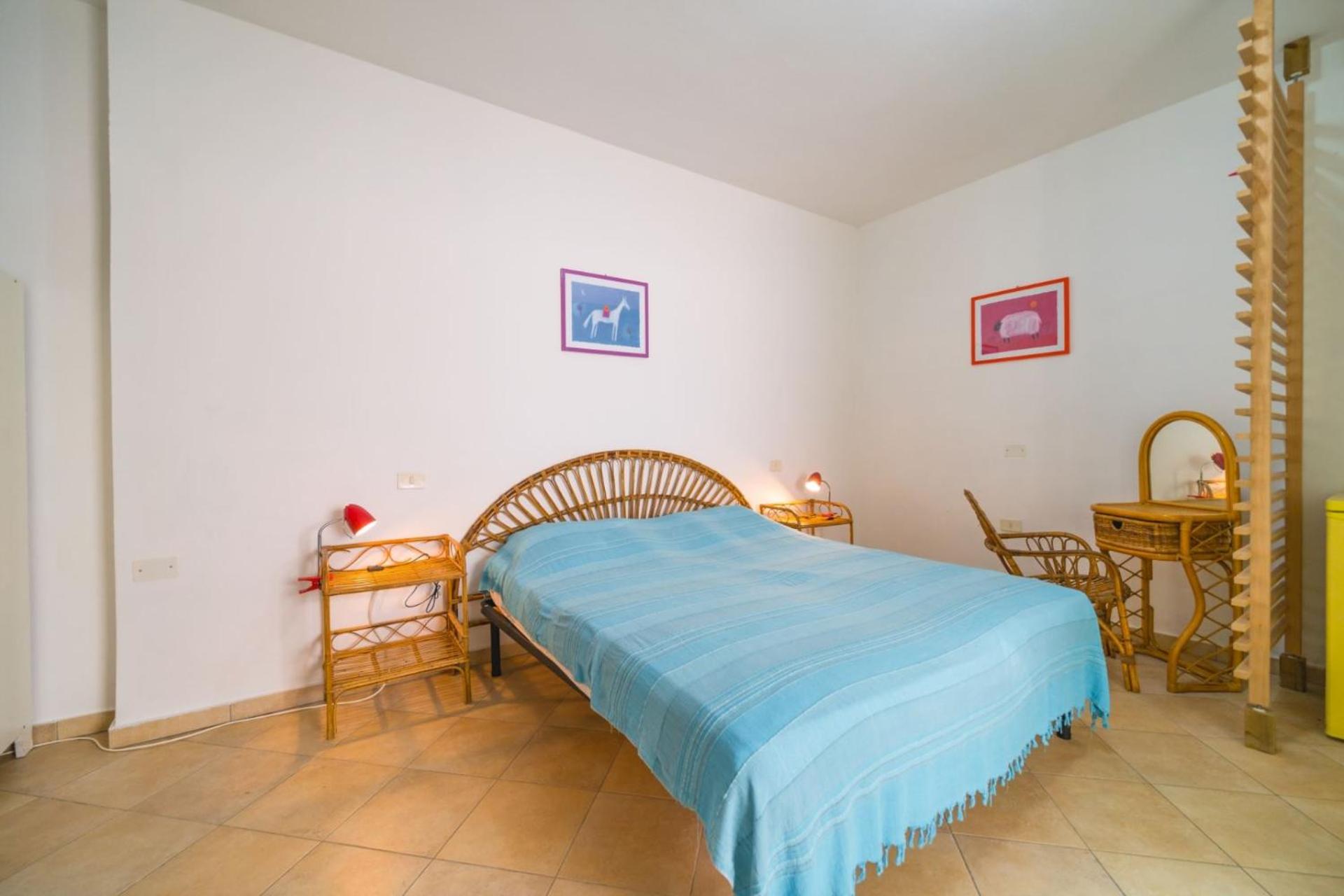 Studio Apartment photo 1