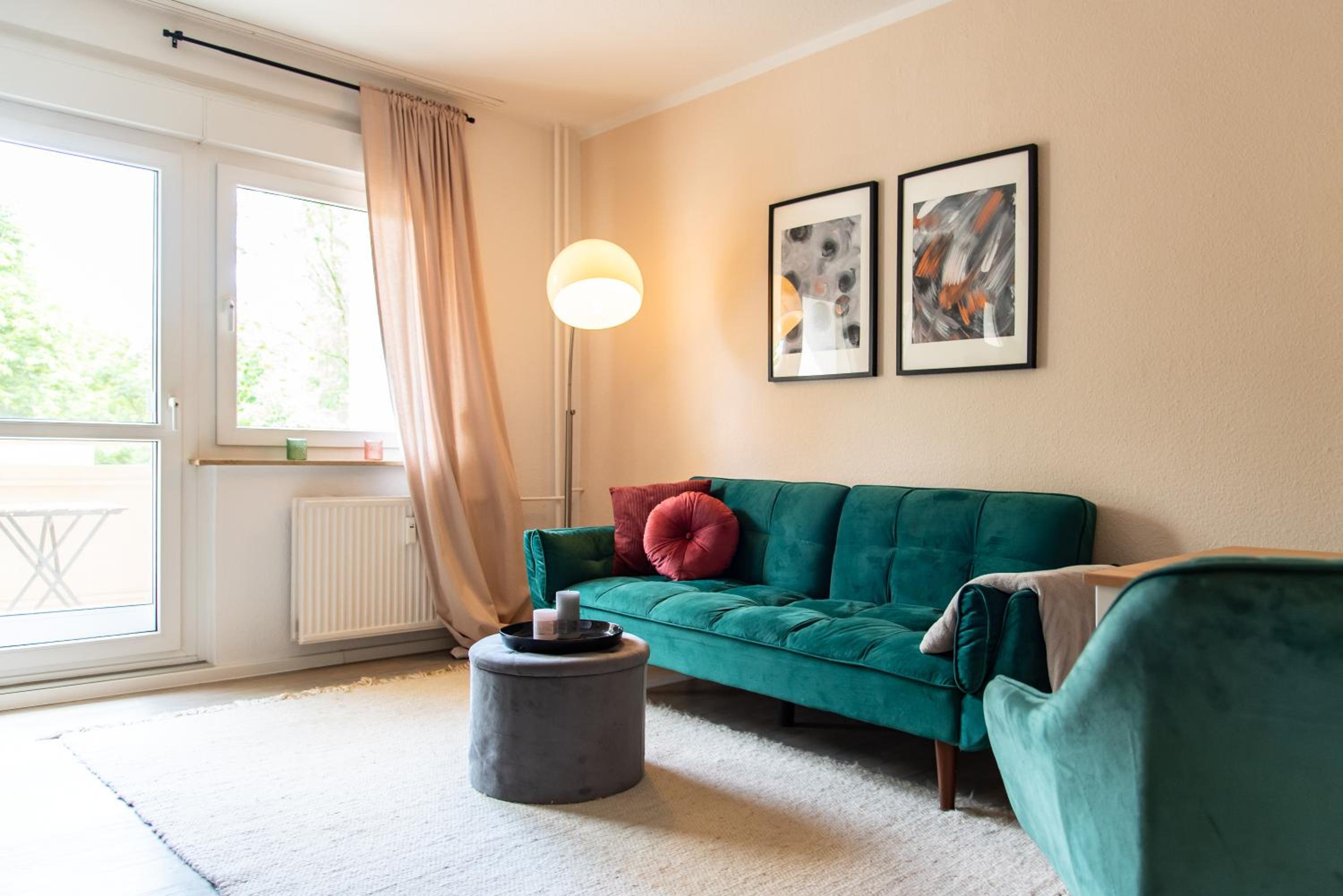 One-Bedroom Apartment photo 2