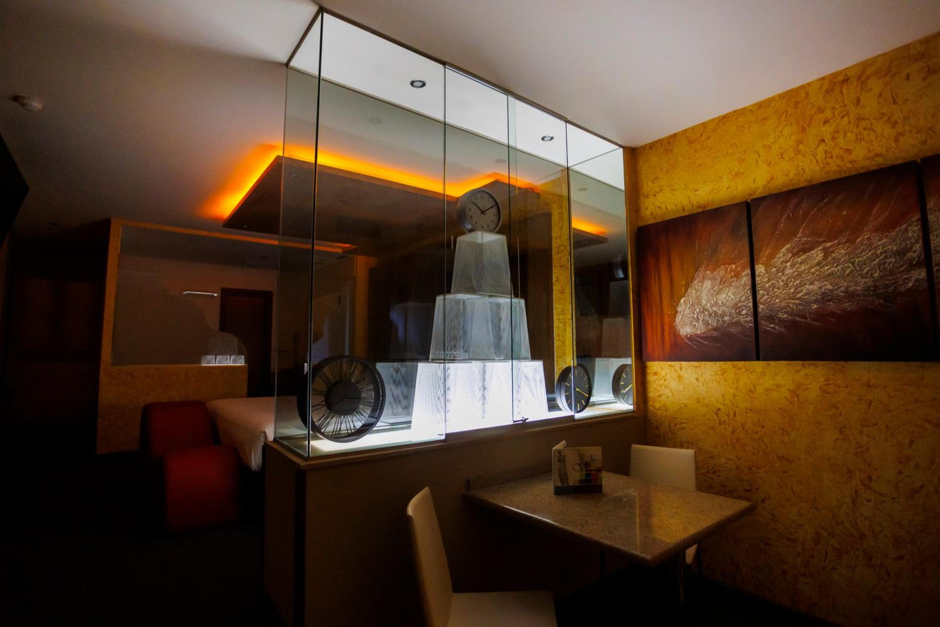 Double Room - Photo 13