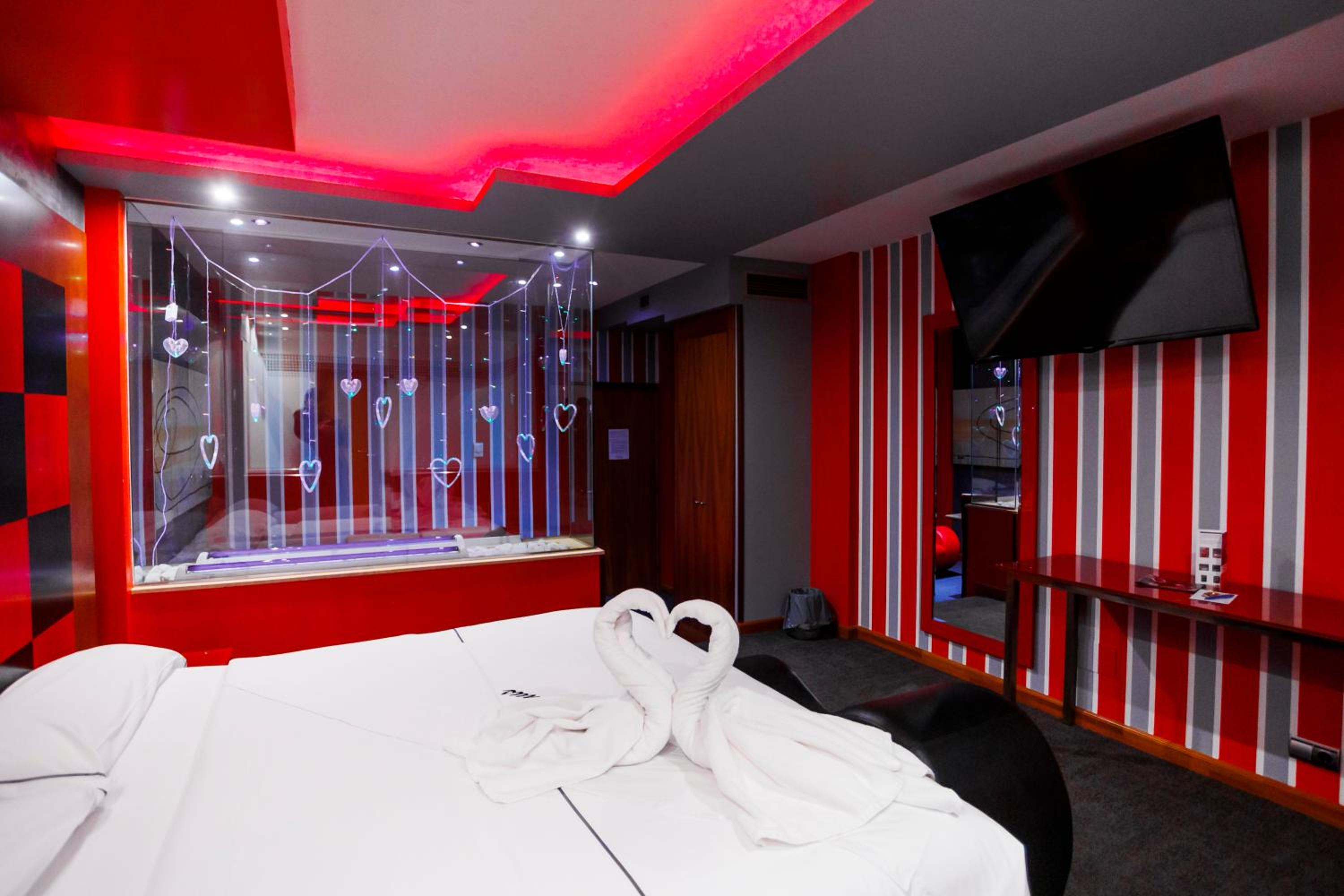 Double Room - Photo 5
