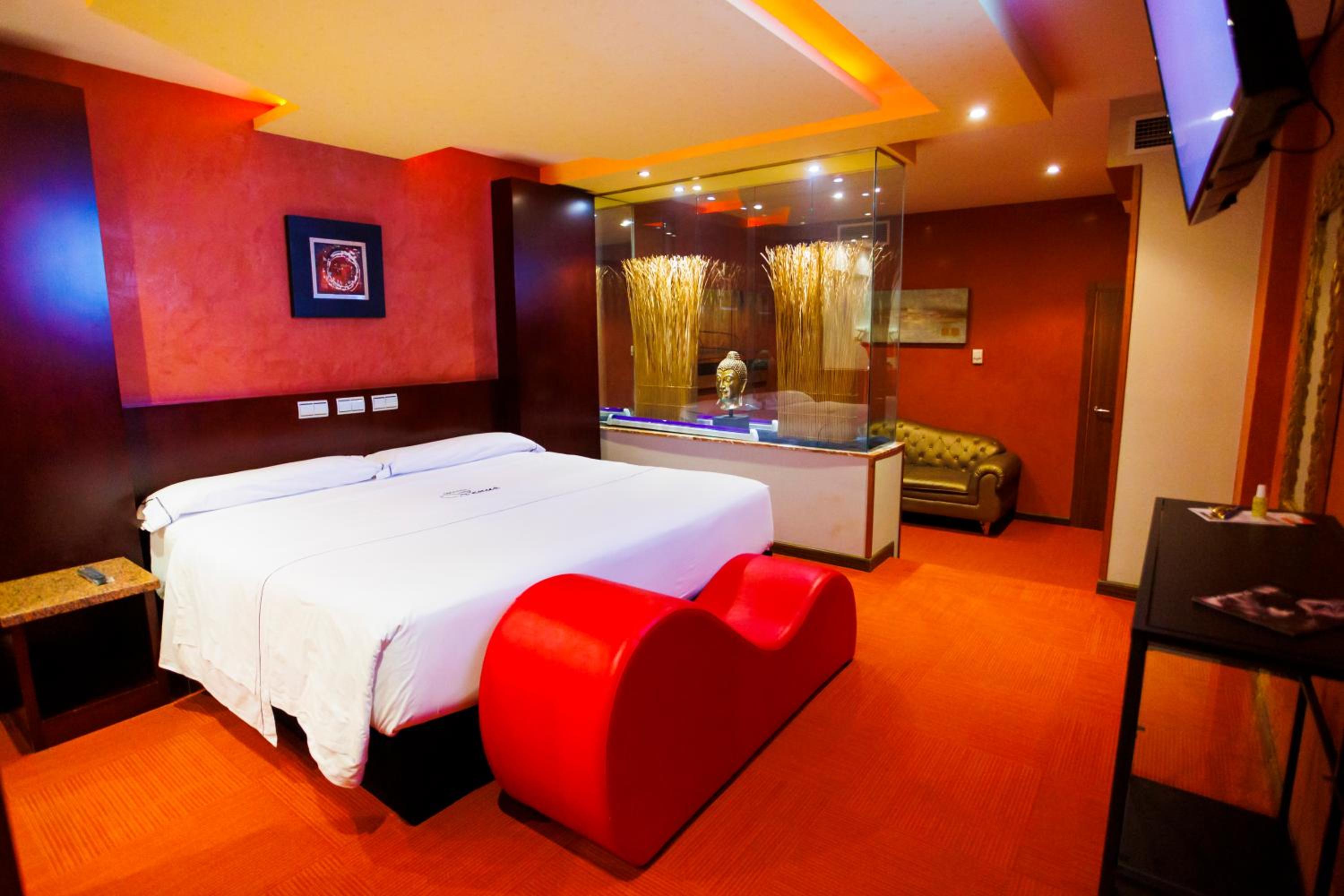 Double Room - Photo 28