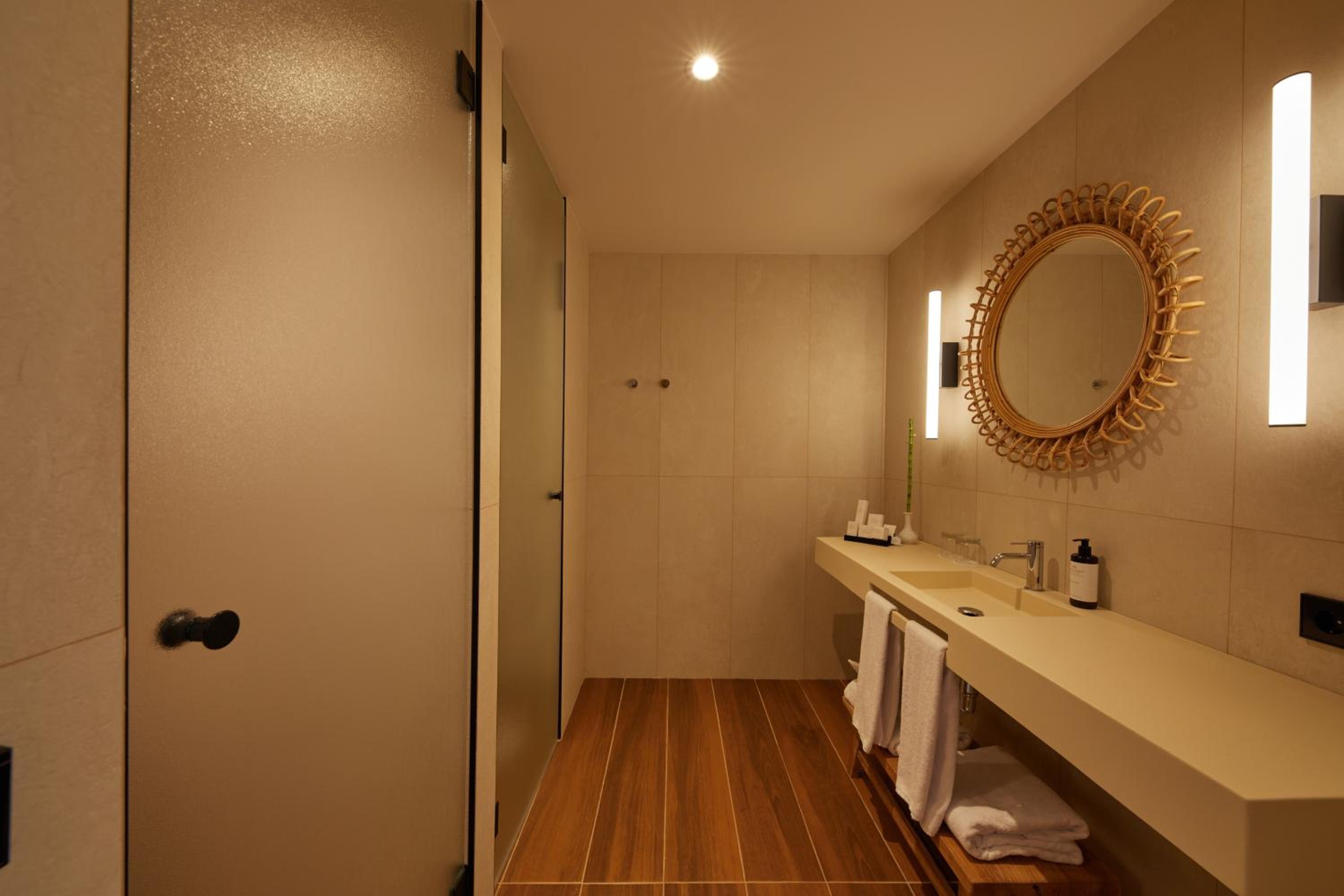 My Favorite Club Junior Suite