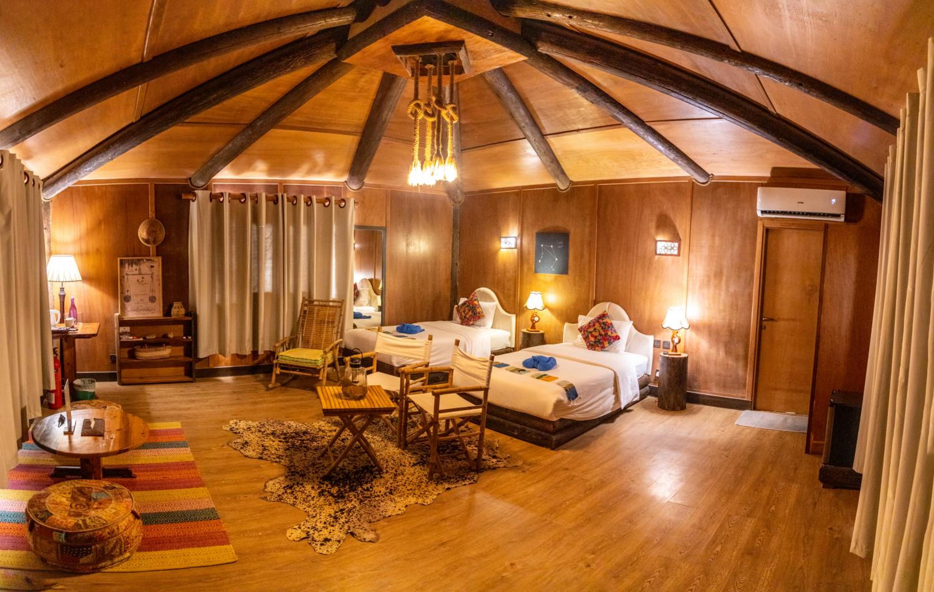 Twin Bed Bungalow with Ocean View photo 3