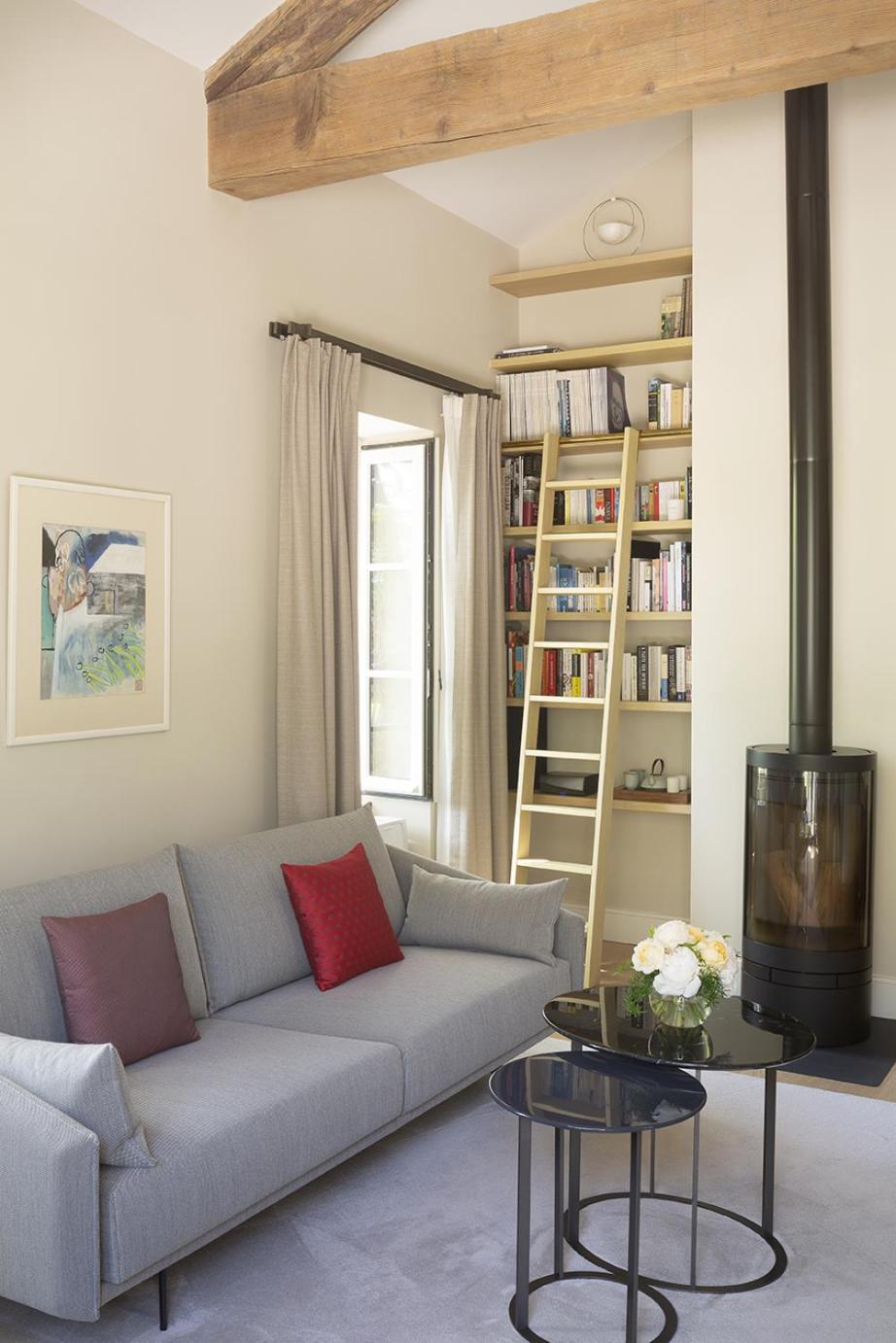 Apartment photo 2