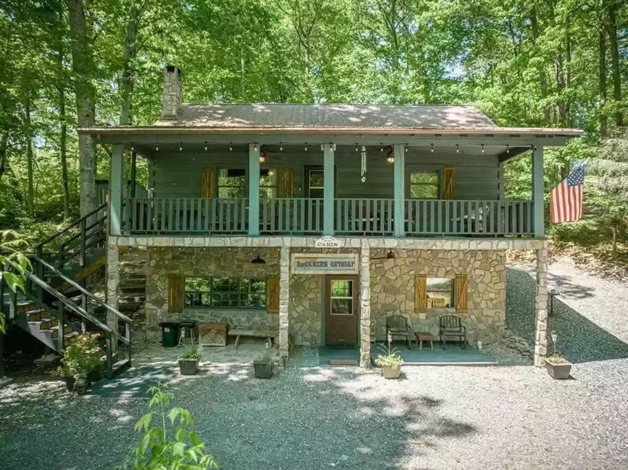 Four-Bedroom House - Photo 9