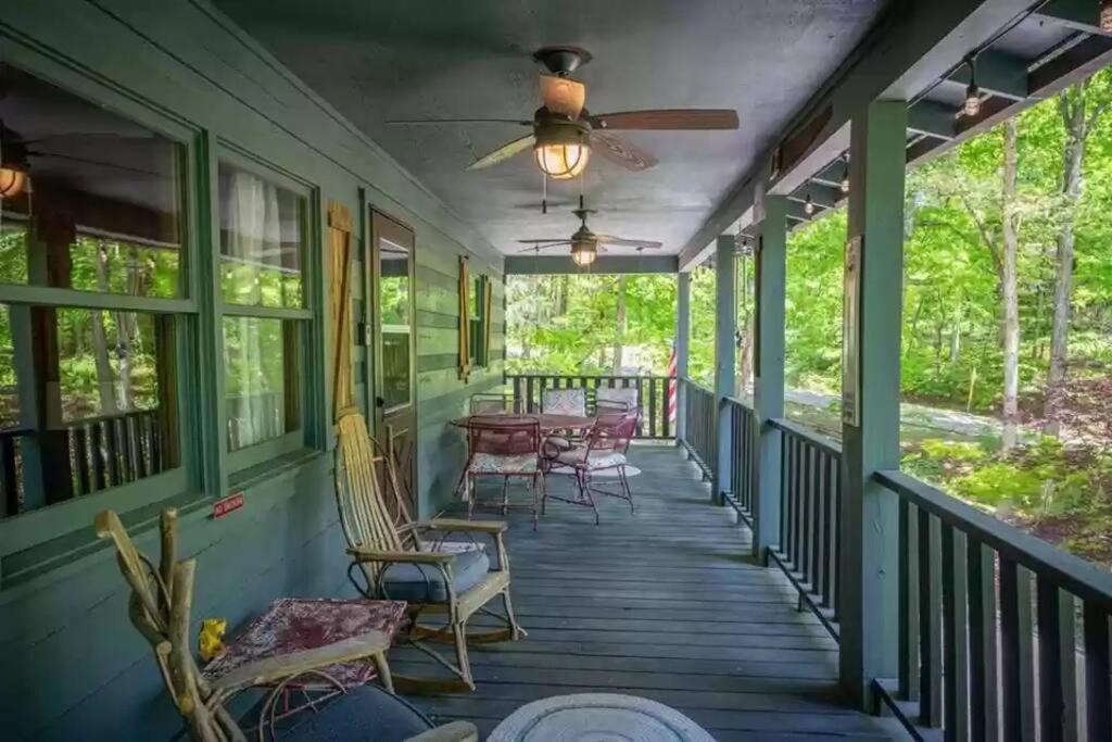 Four-Bedroom House - Photo 12