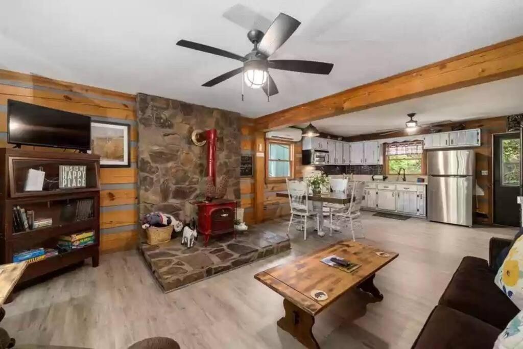 Four-Bedroom House - Photo 13
