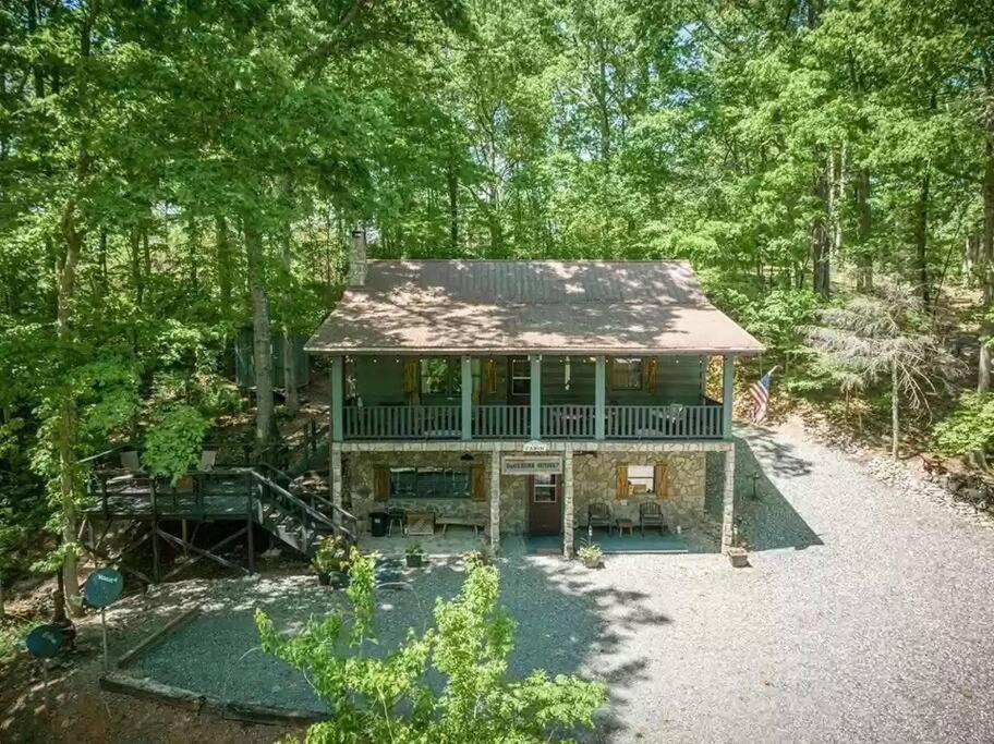 Four-Bedroom House - Photo 17