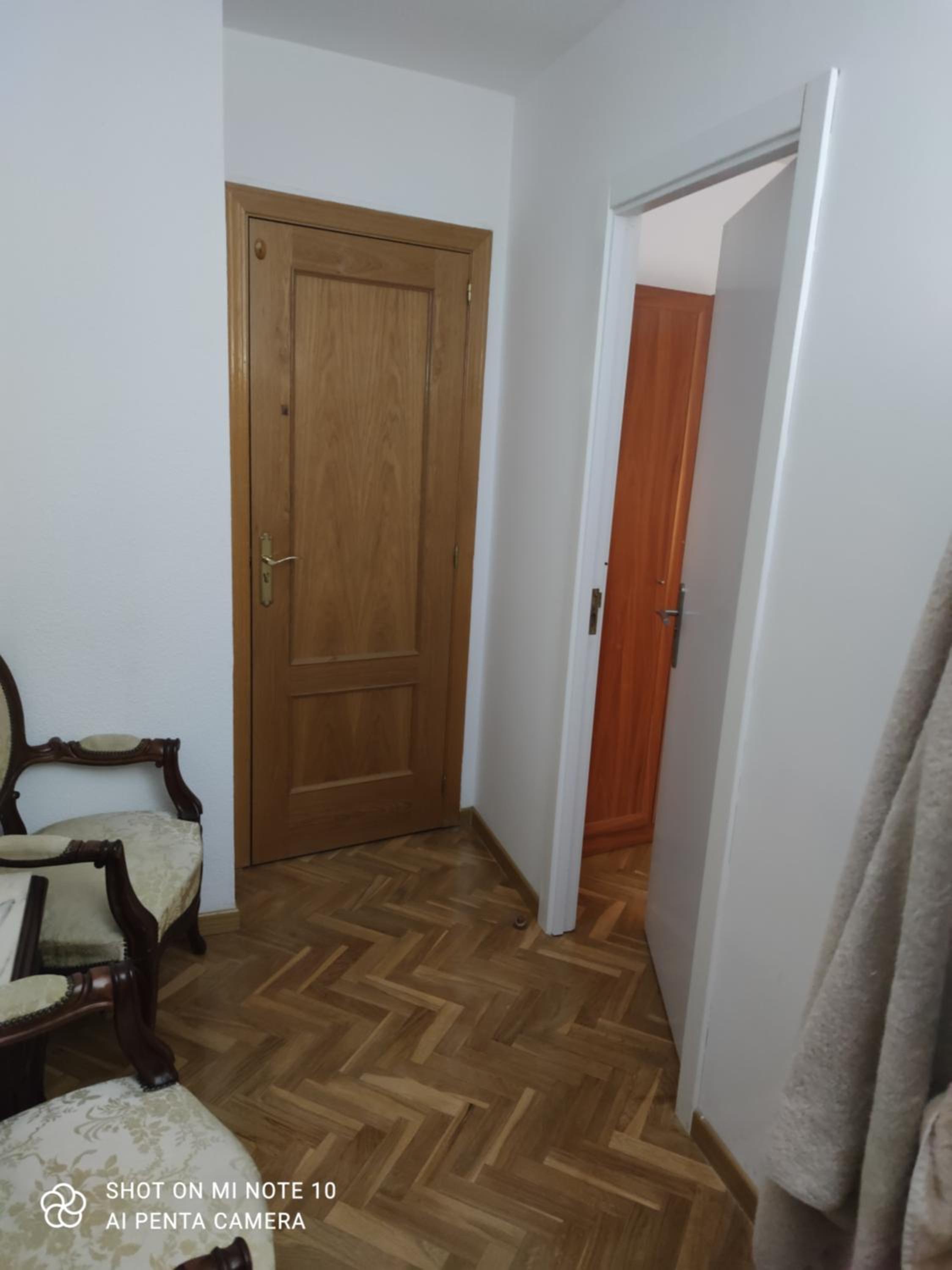 Double Room with Shared Bathroom photo 3