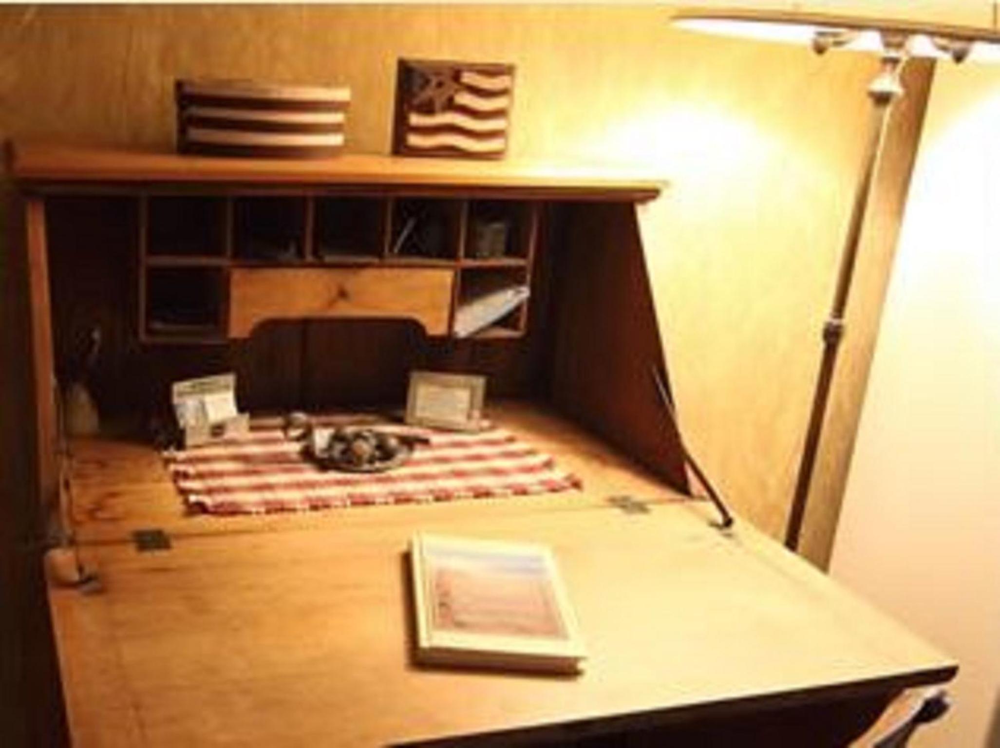 Queen Room - The General's Room photo 2
