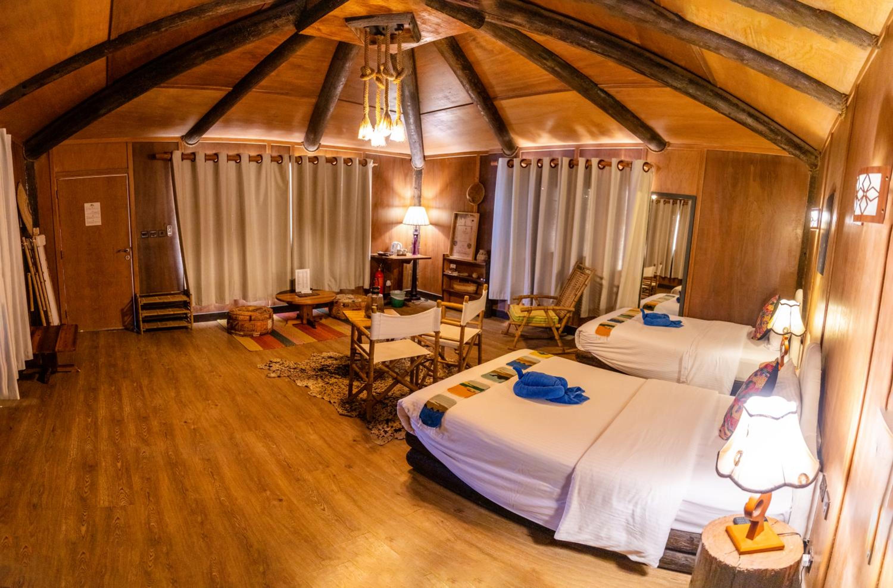 Twin Bed Bungalow with Ocean View photo 2