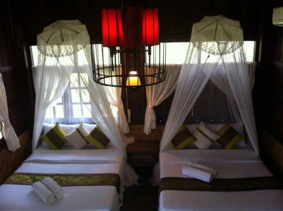 Family Villa with Air Conditioning photo 3