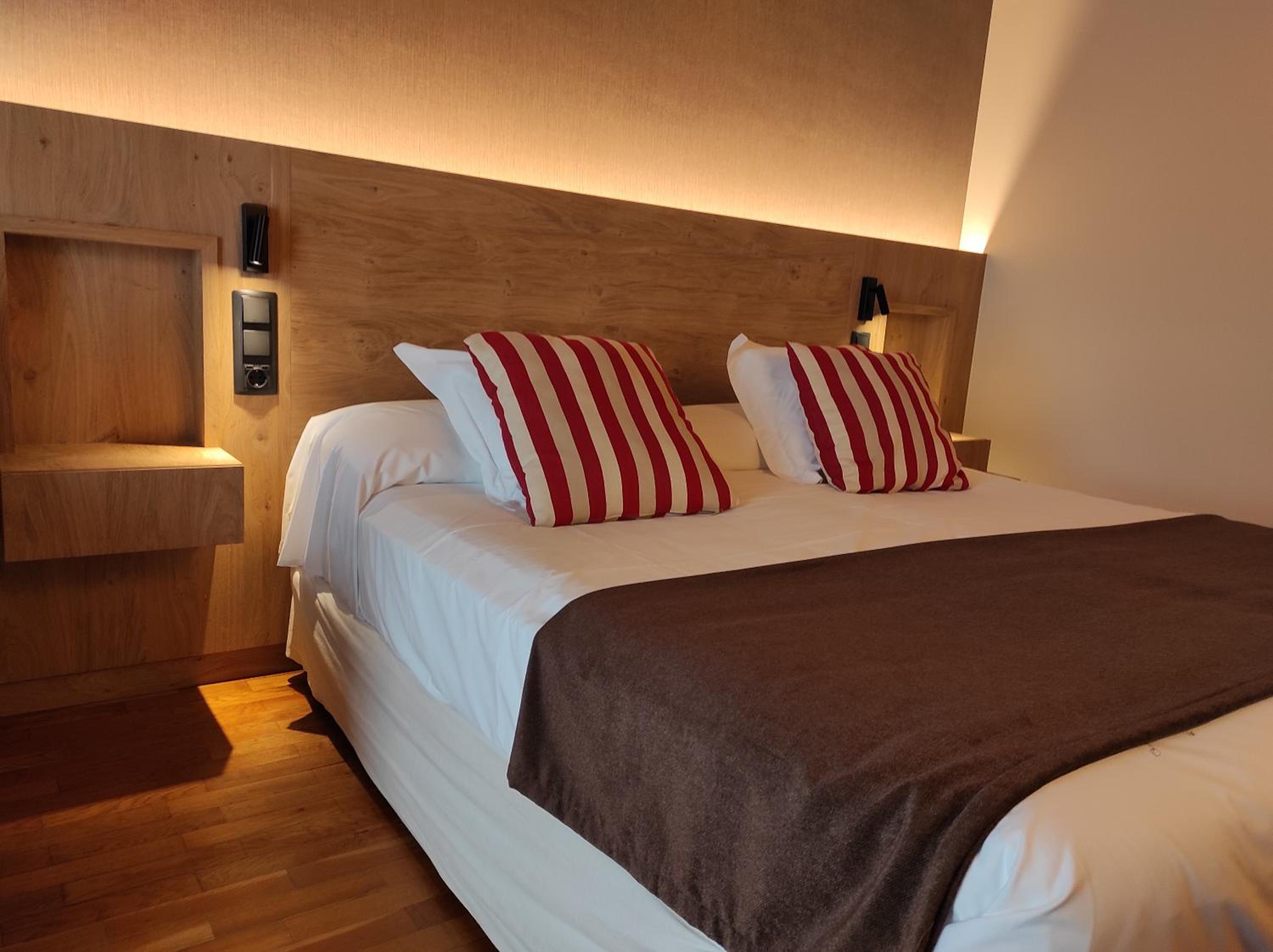 Double or Twin Room photo 2