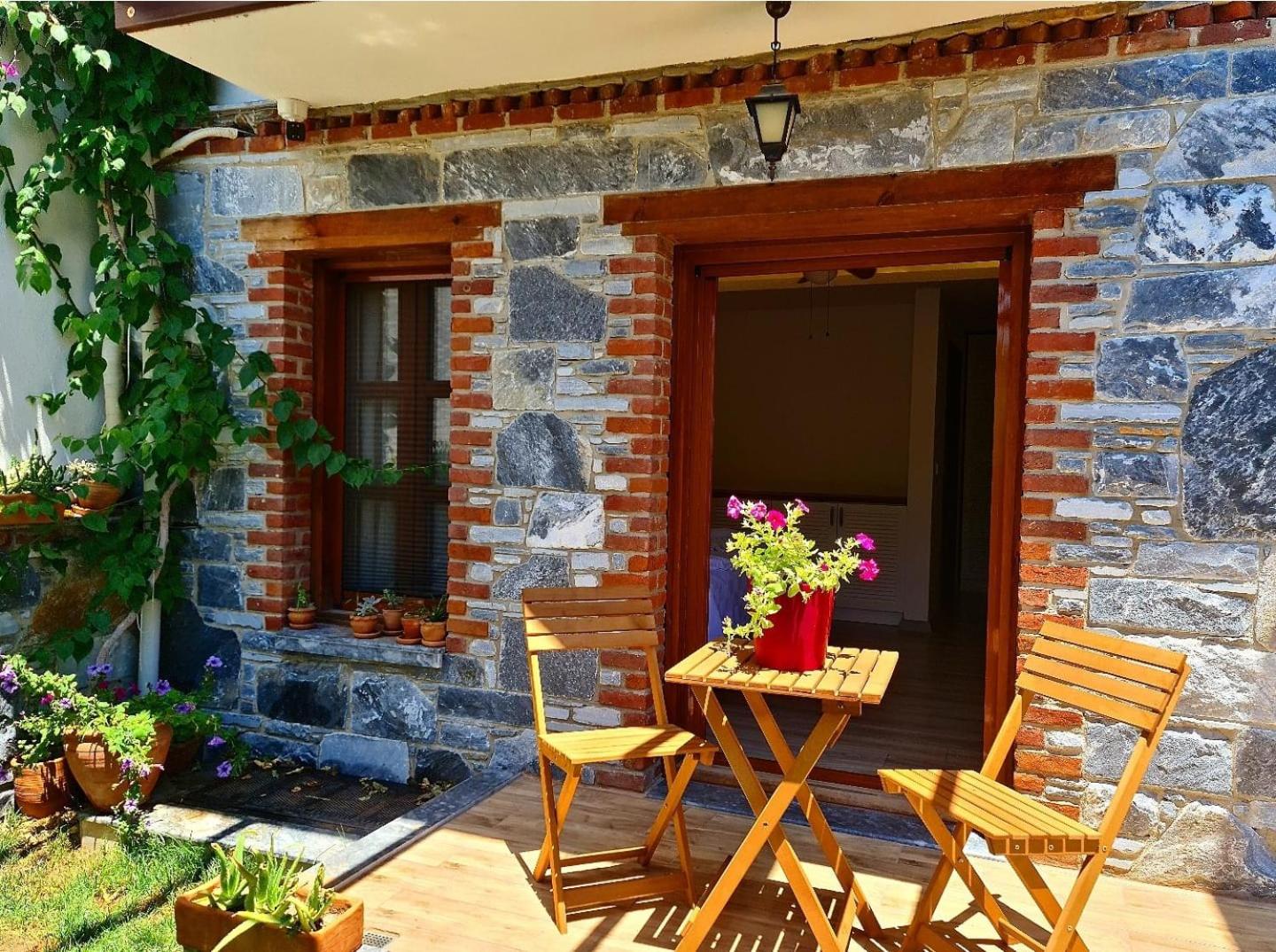 Deluxe Double or Twin Room with Garden View - Photo 2