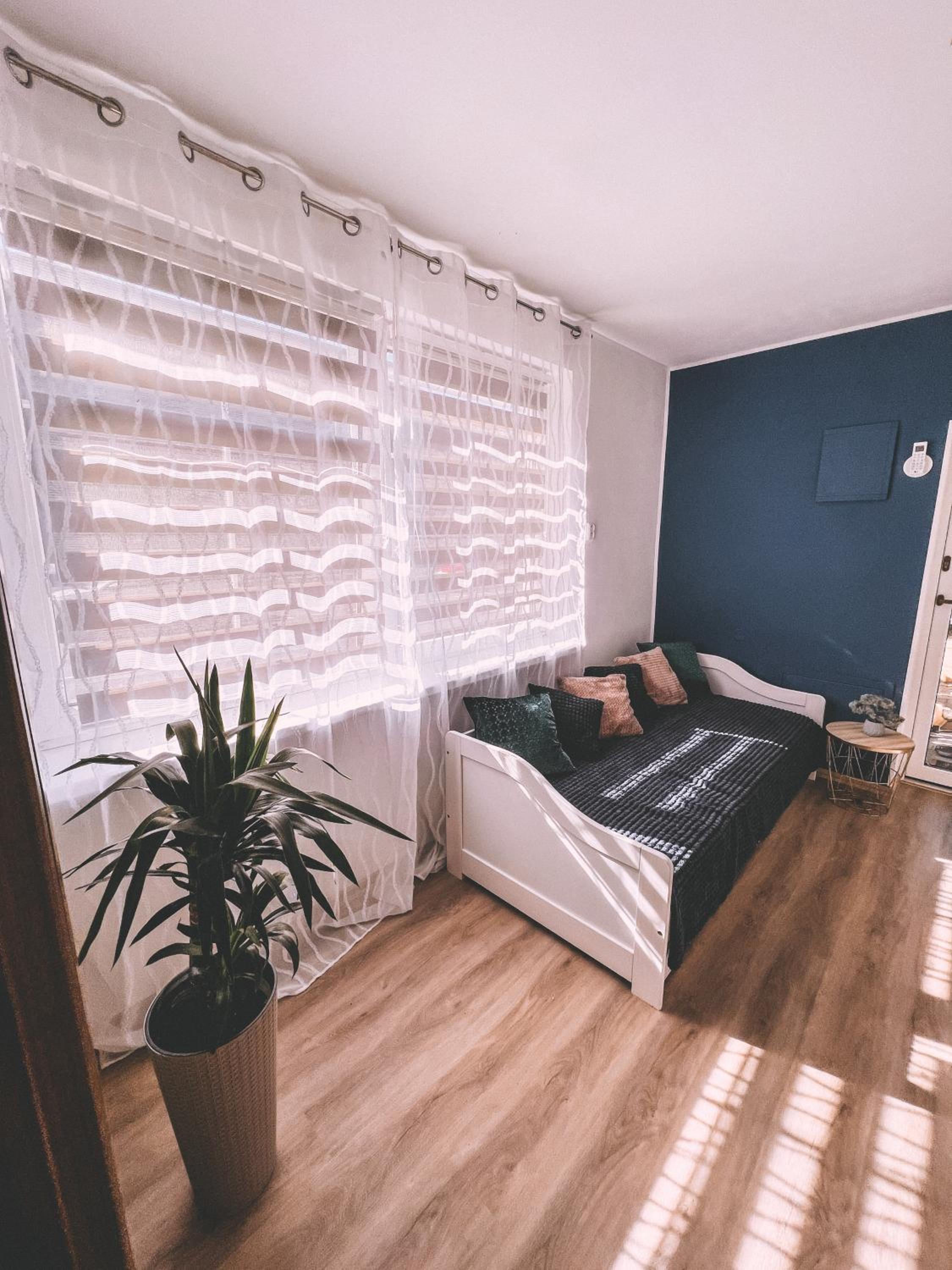 One-Bedroom Apartment - Photo 13