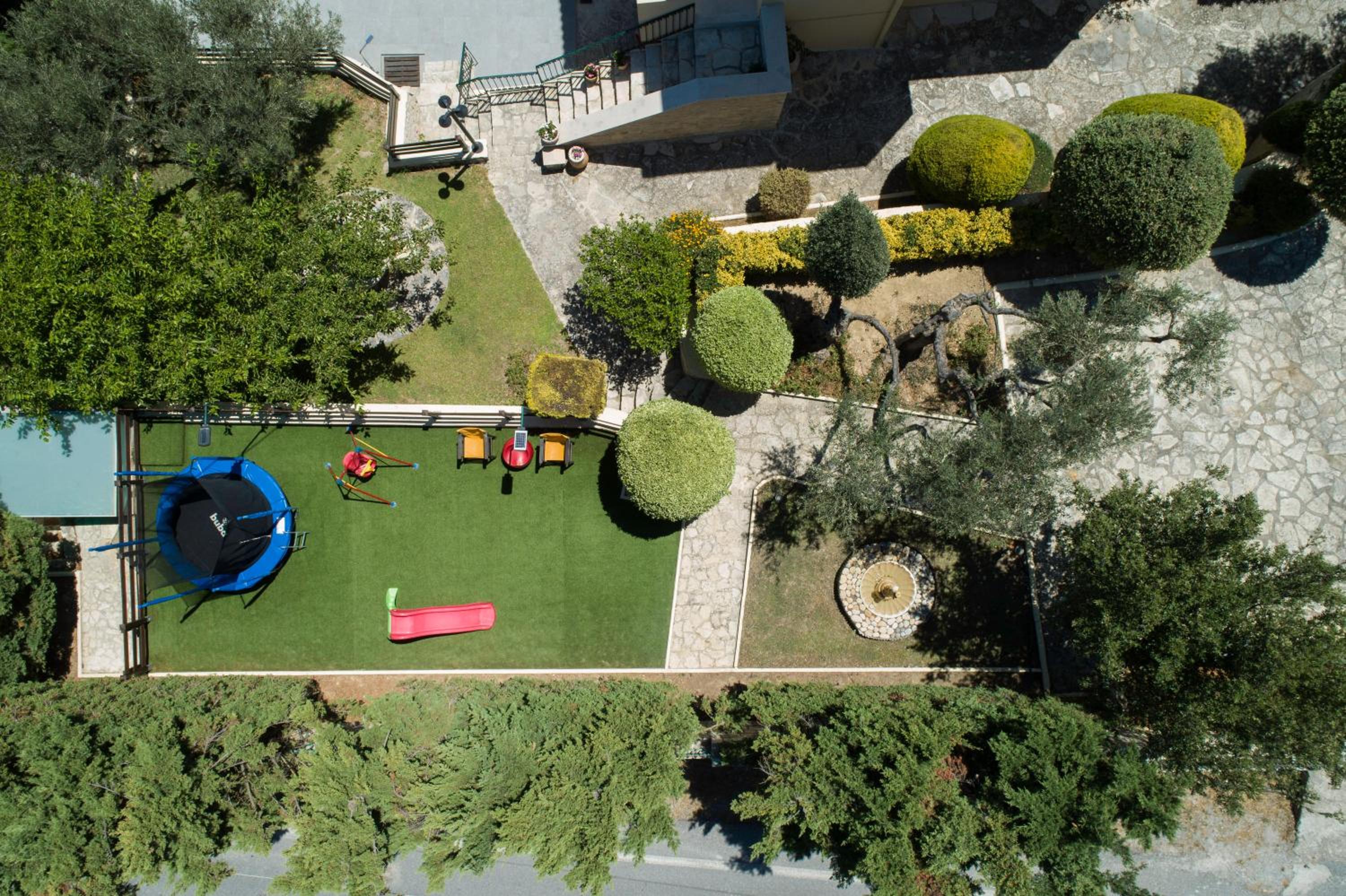 Villa photo 3