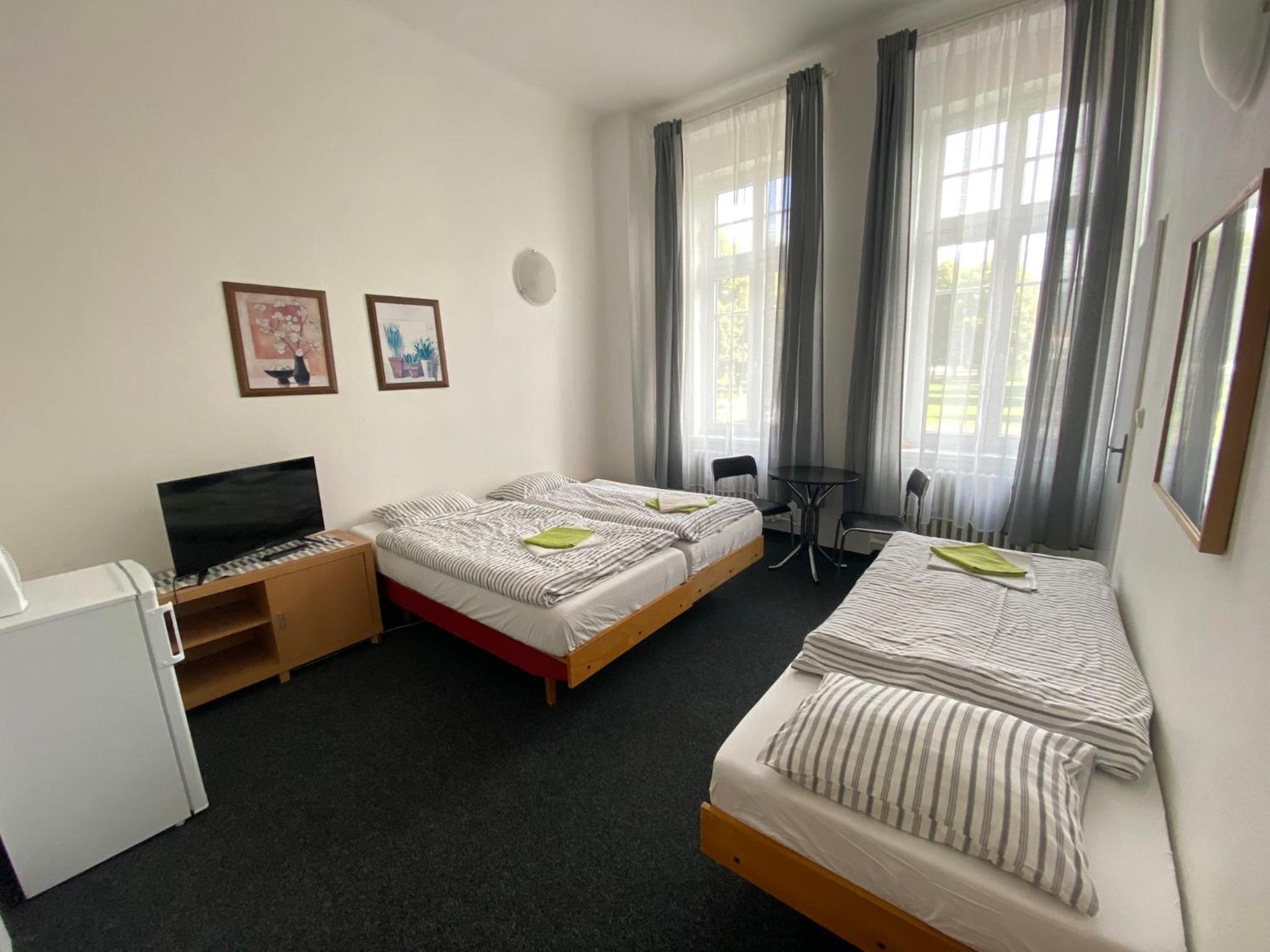 Triple Room with Private Bathroom photo 1
