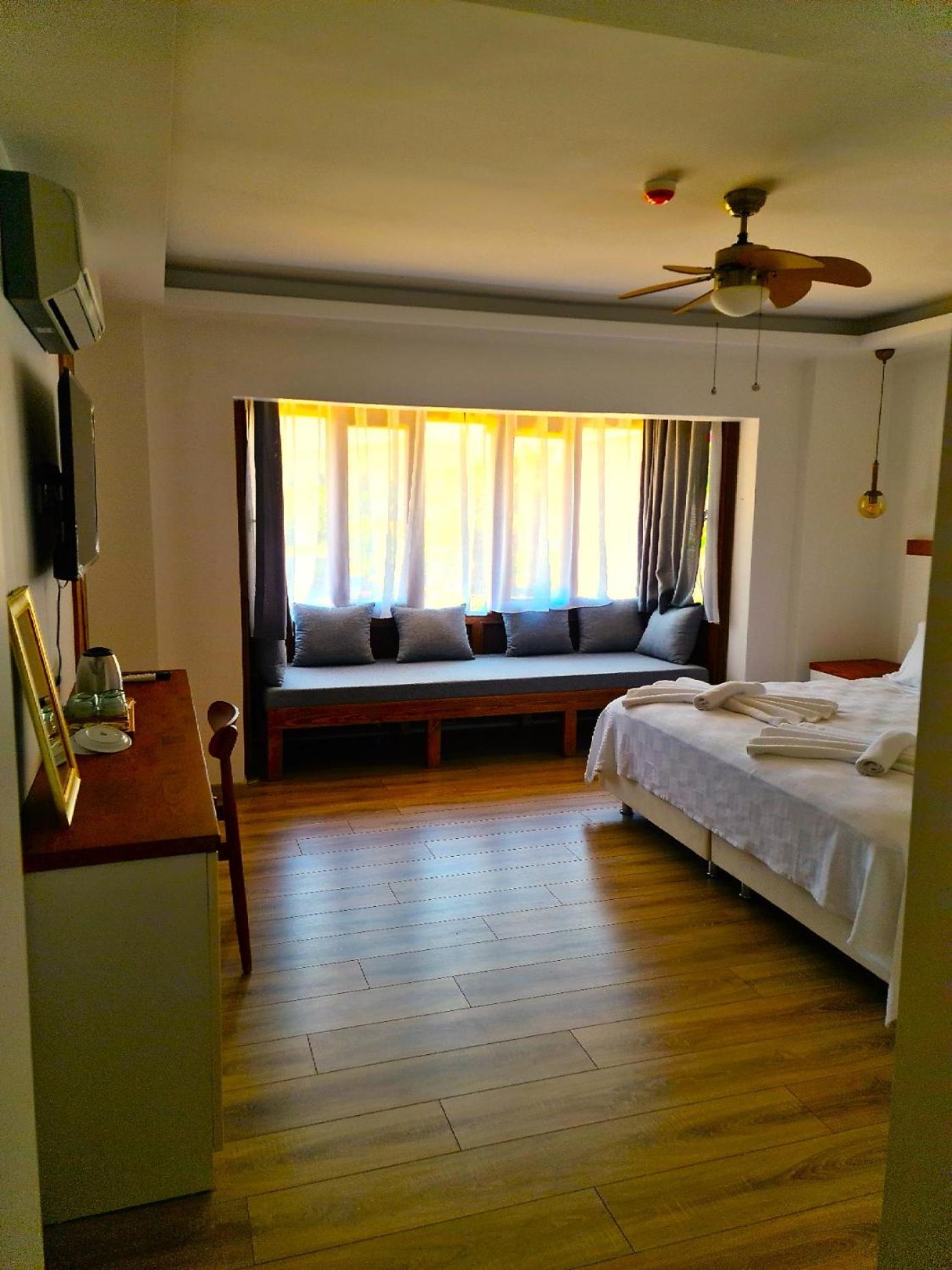 Superior Double or Twin Room - Photo 6