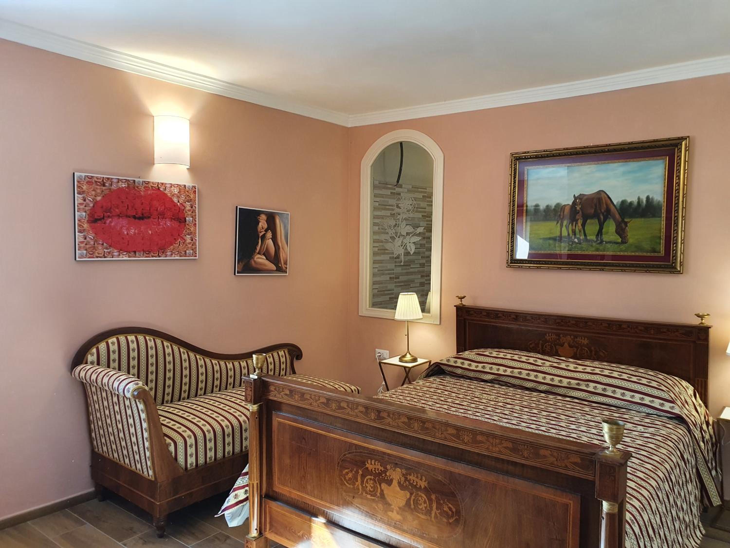 Superior Queen Room photo 1