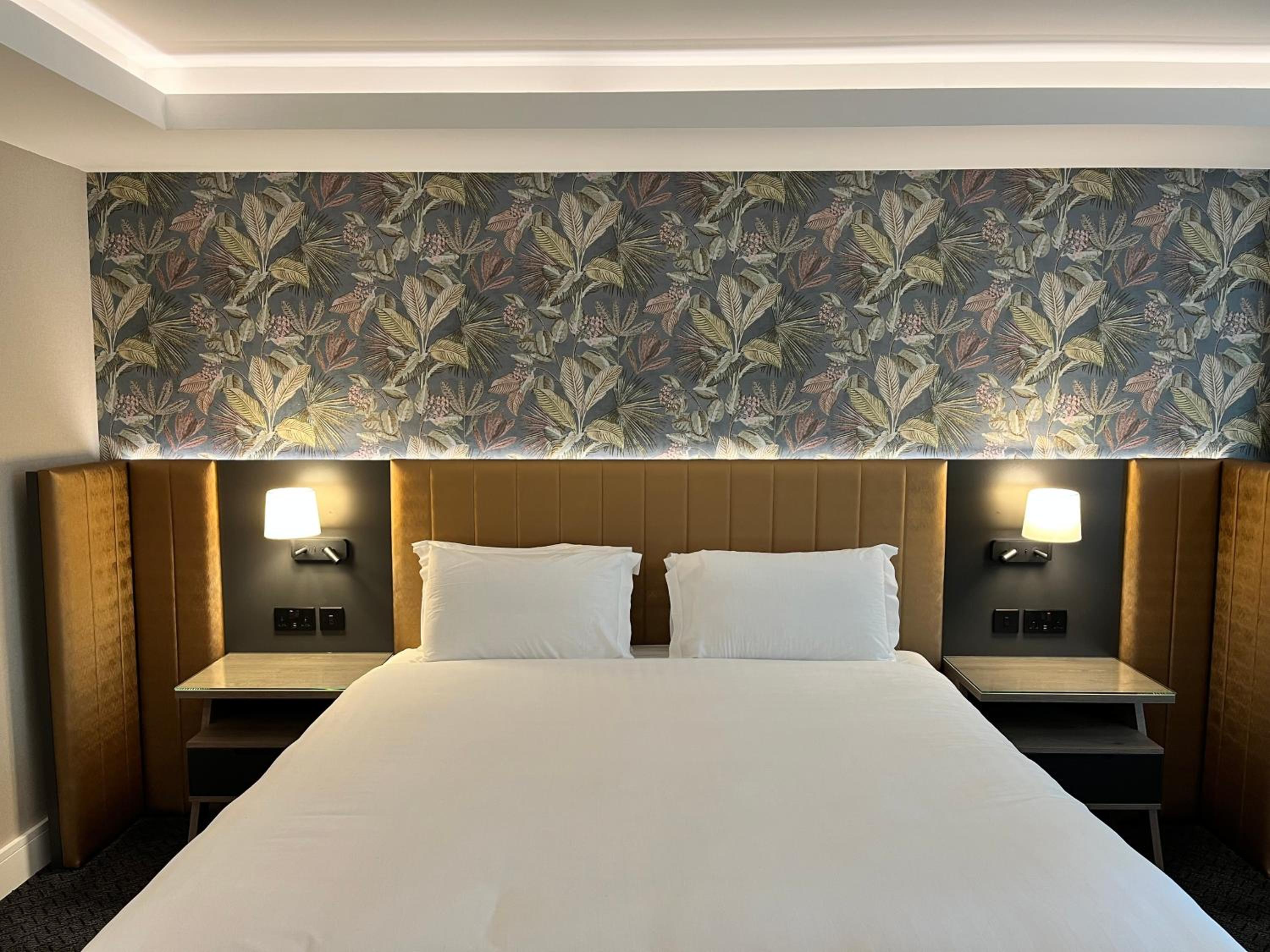 Superior King Room - Photo 4