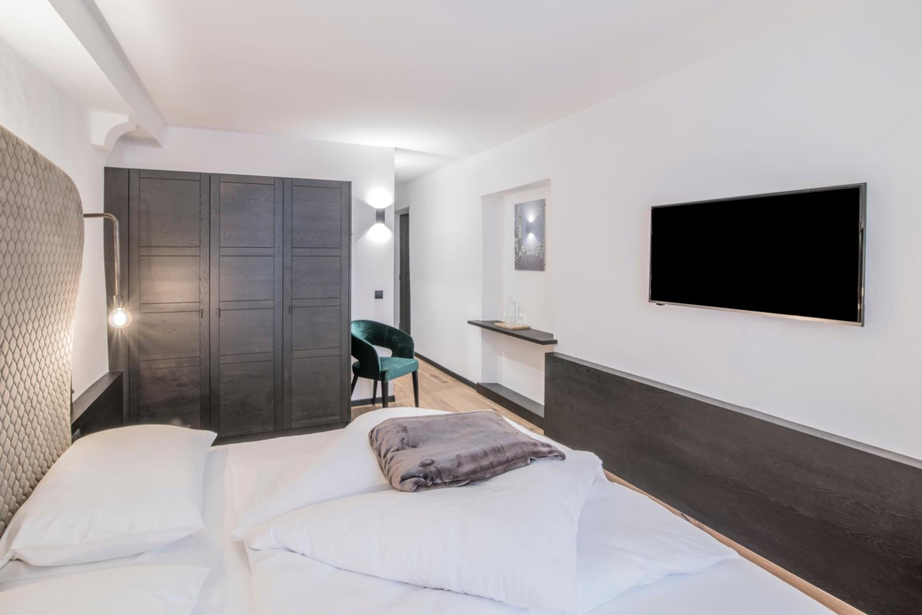 Small Double Room photo 1