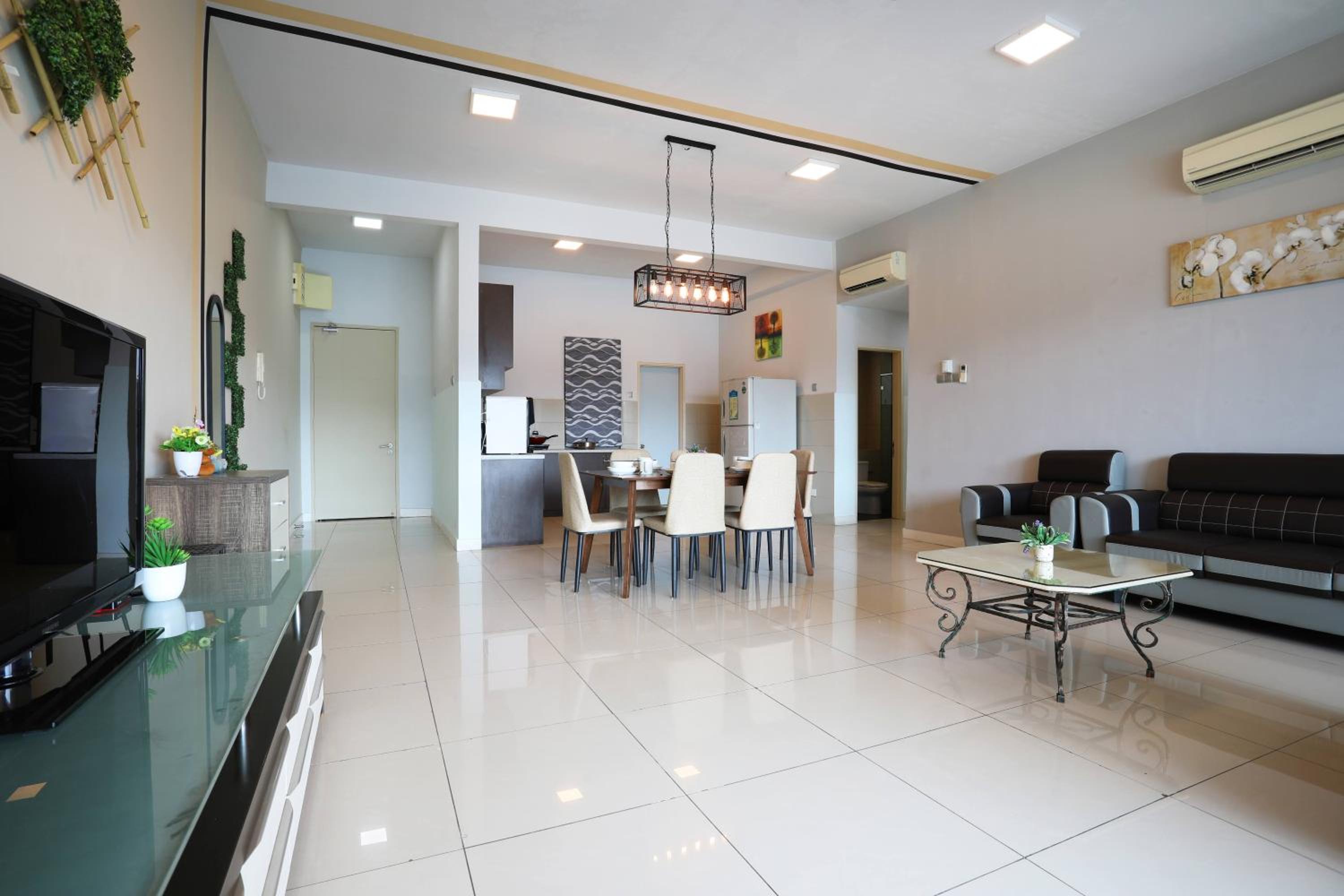 Three-Bedroom Apartment - Photo 12