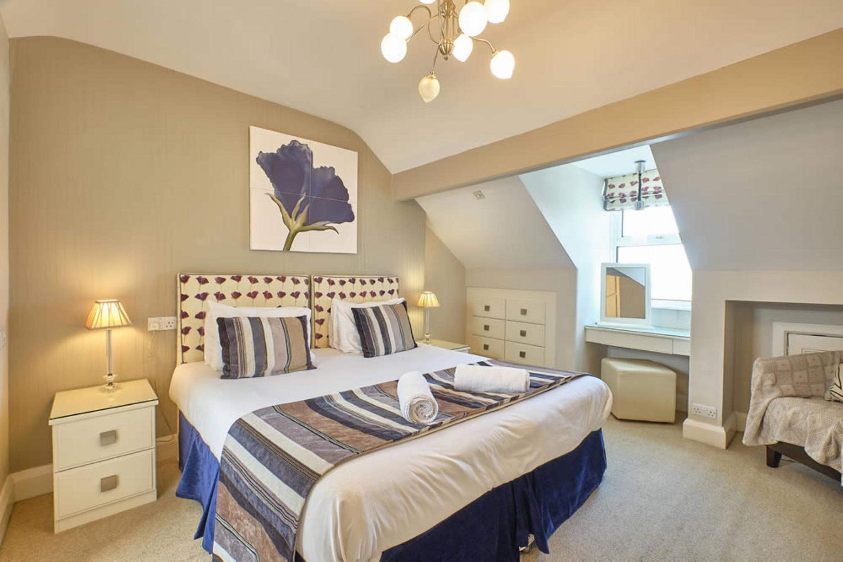 Deluxe Double or Twin Room photo 1