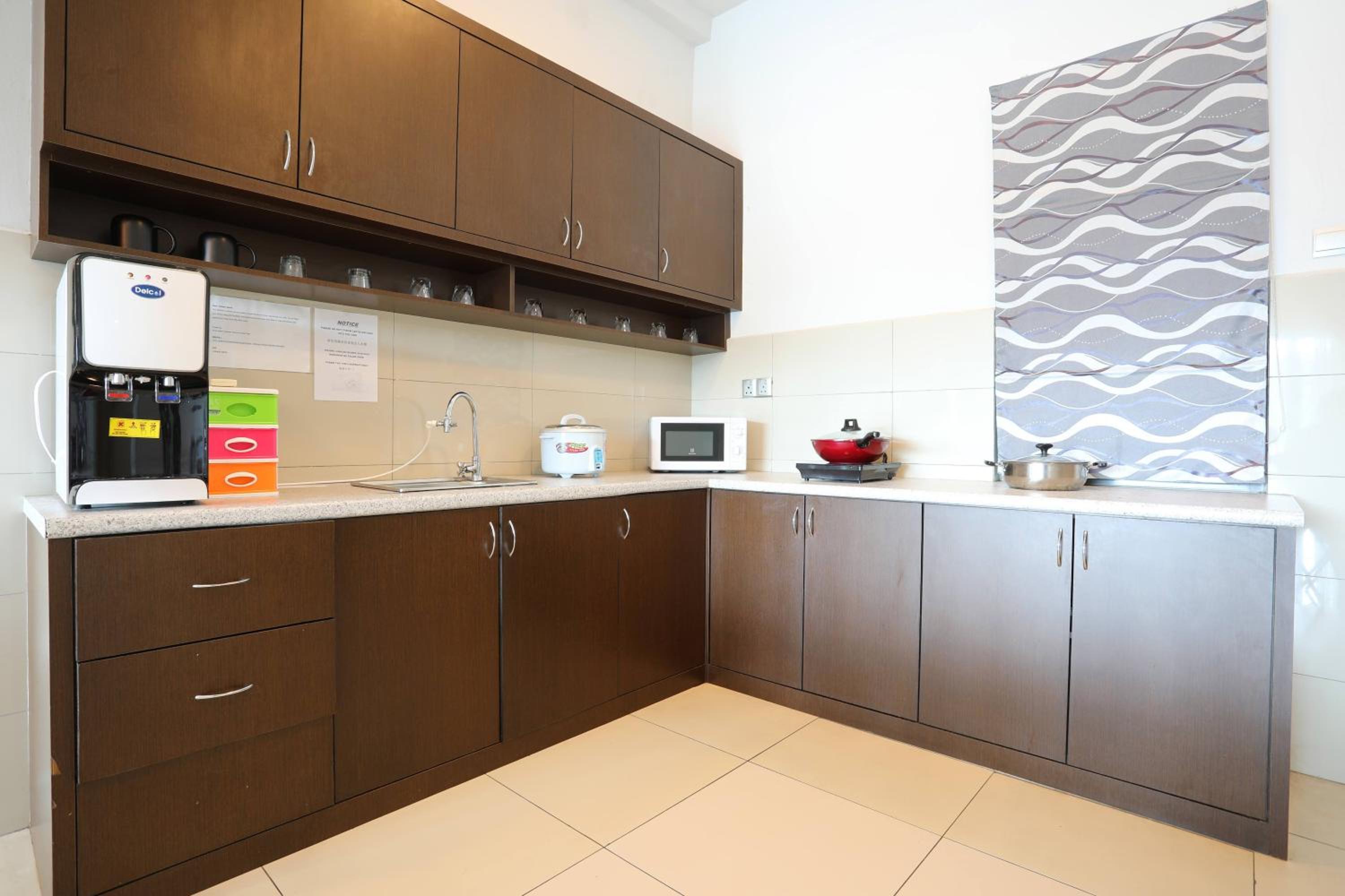 Three-Bedroom Apartment - Photo 13
